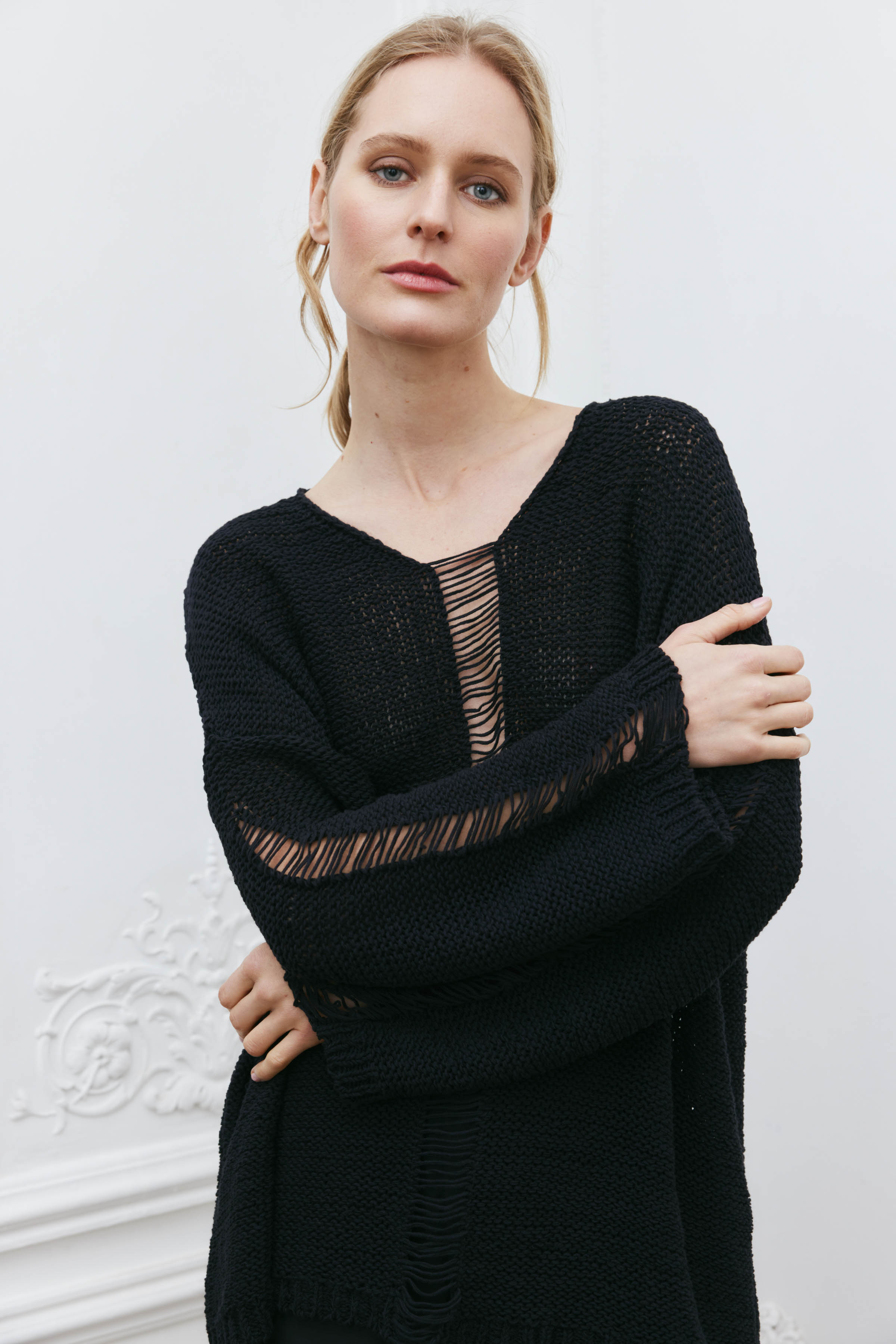 Джемпер Протяжки  от Lesel (Лесель)! Заказывайте по ✆ 8 (800) 777 02 37