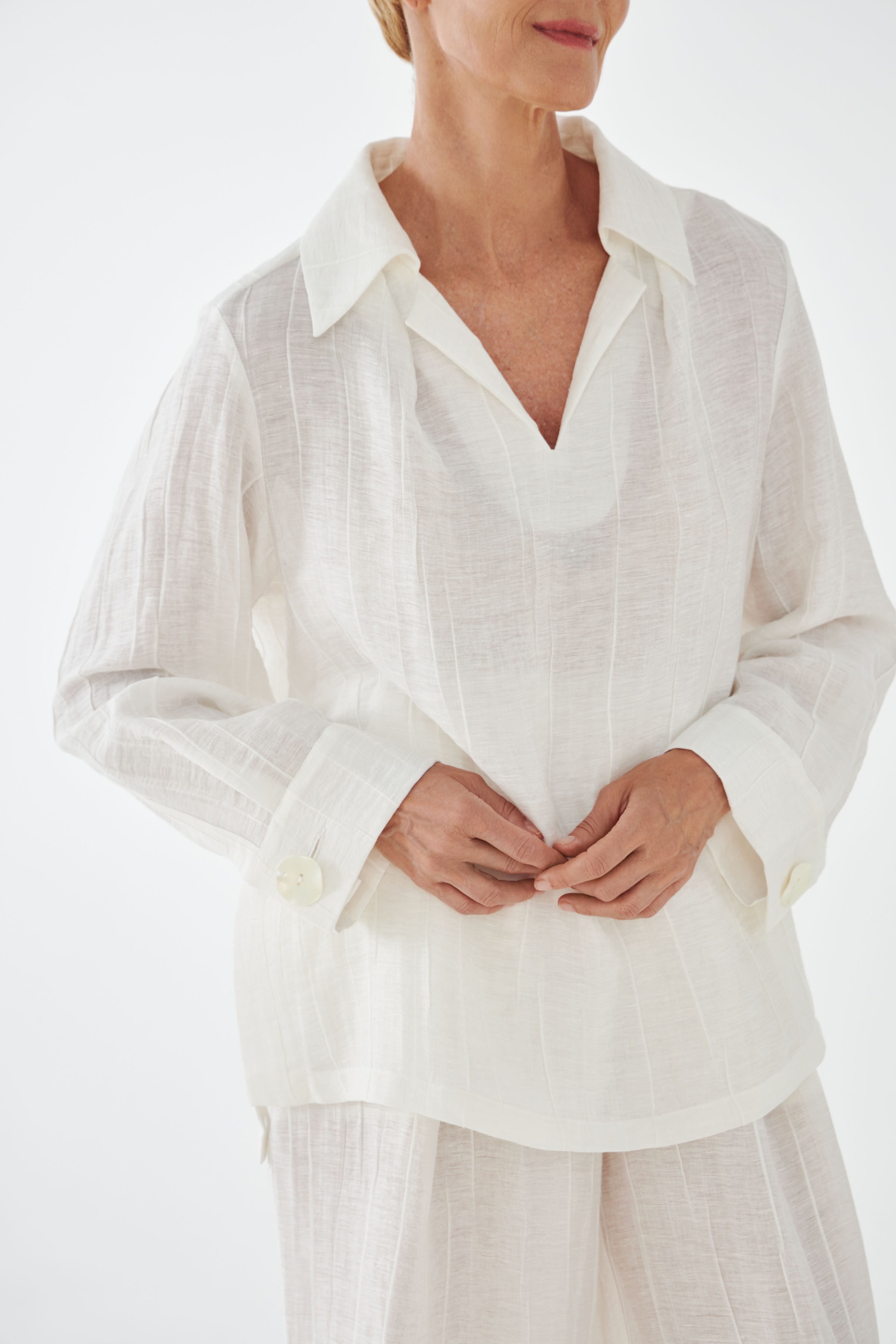 Блуза жатая двухслойная с разрезами  от Lesel (Лесель)! Заказывайте по ✆ 8 (800) 777 02 37