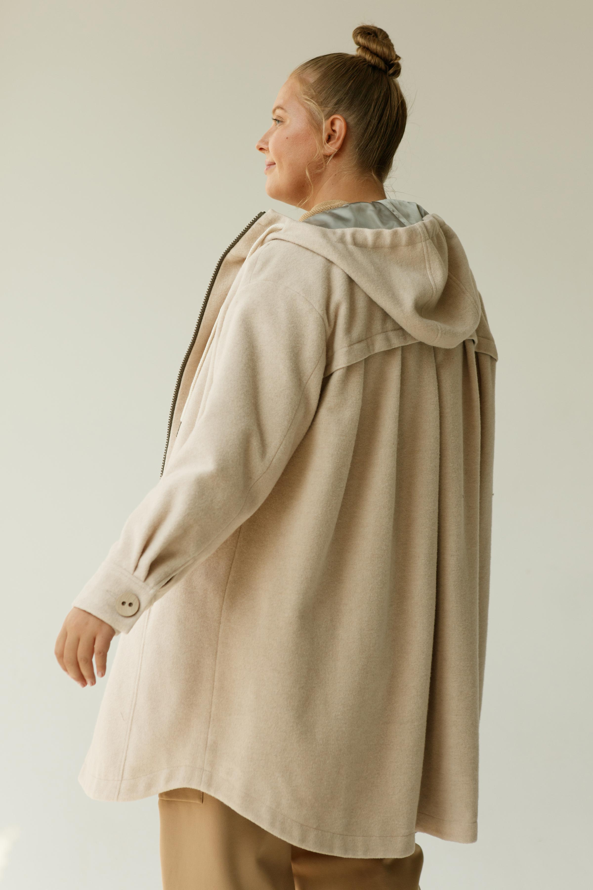 Пальто Рубашка с капюшоном светлое