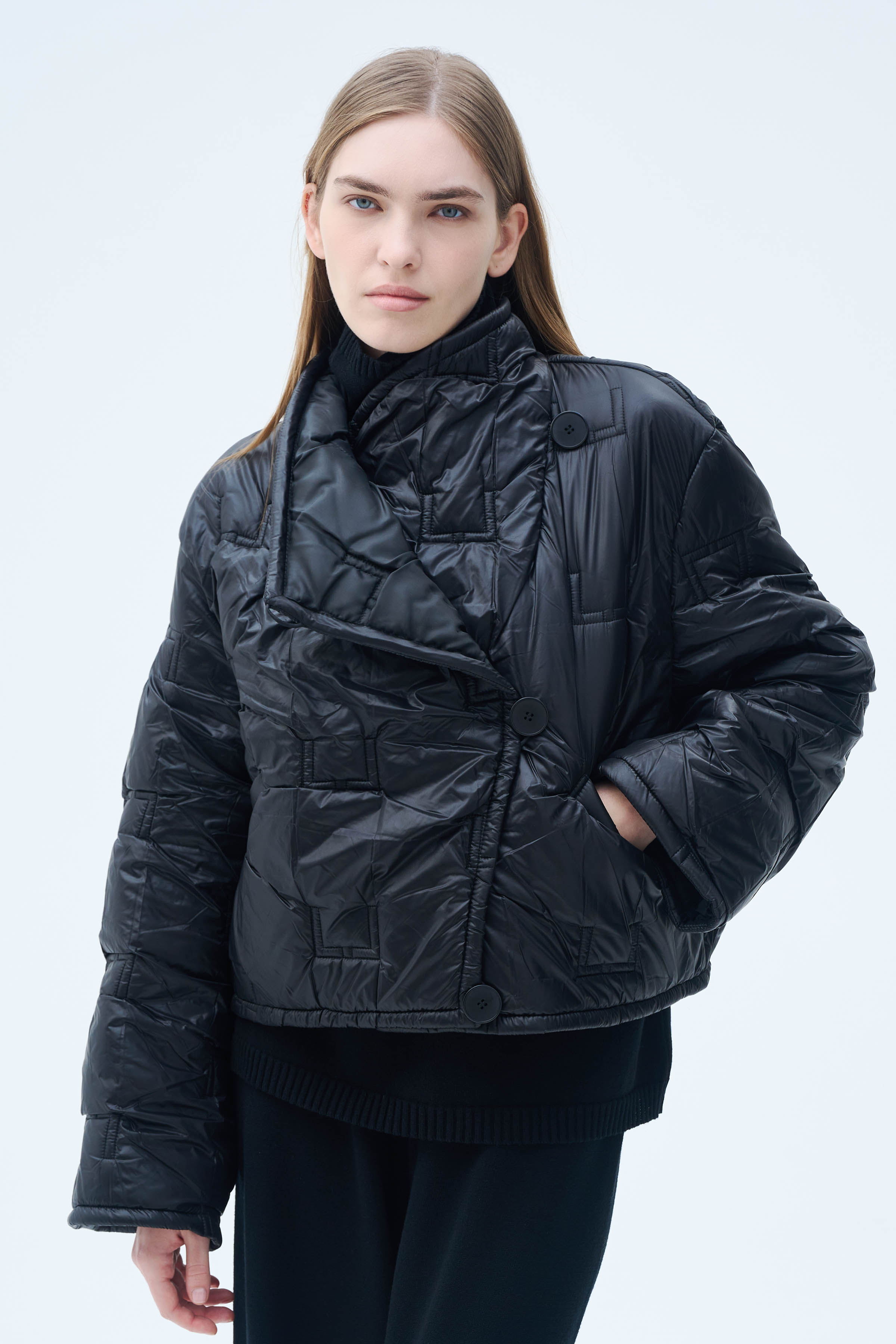 Куртка стежка лого, короткая 00 Черный (noir) от Lesel (Лесель)! Заказывайте по ✆ 8 (800) 777 02 37