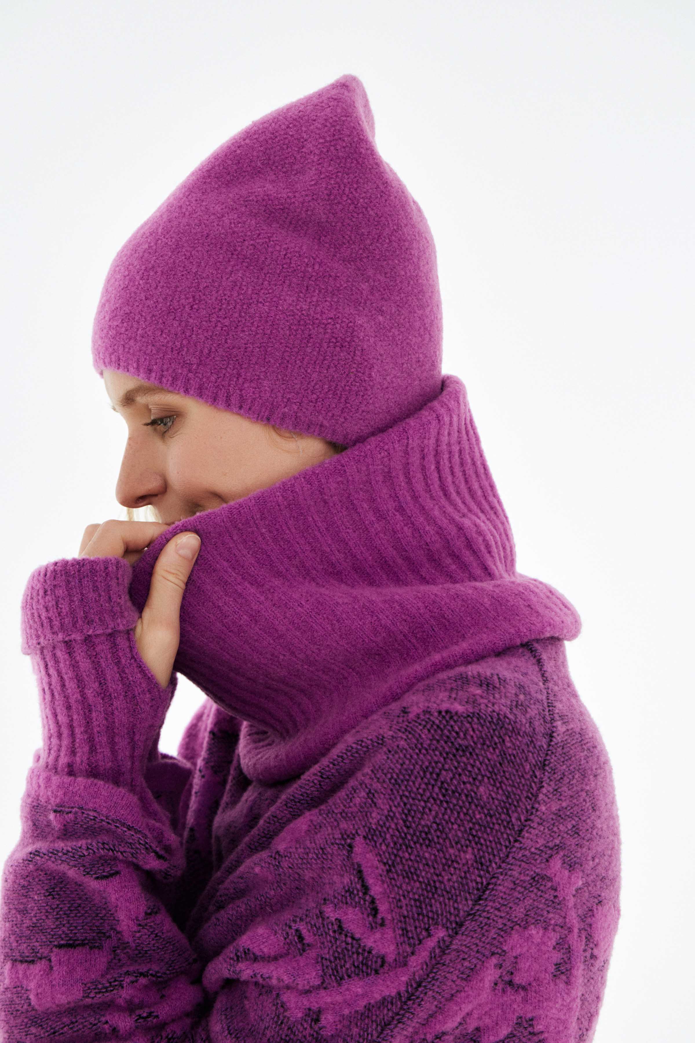 Снуд резинка 43 Цикламен (cyclamen) от Lesel (Лесель)! Заказывайте по ✆ 8 (800) 777 02 37