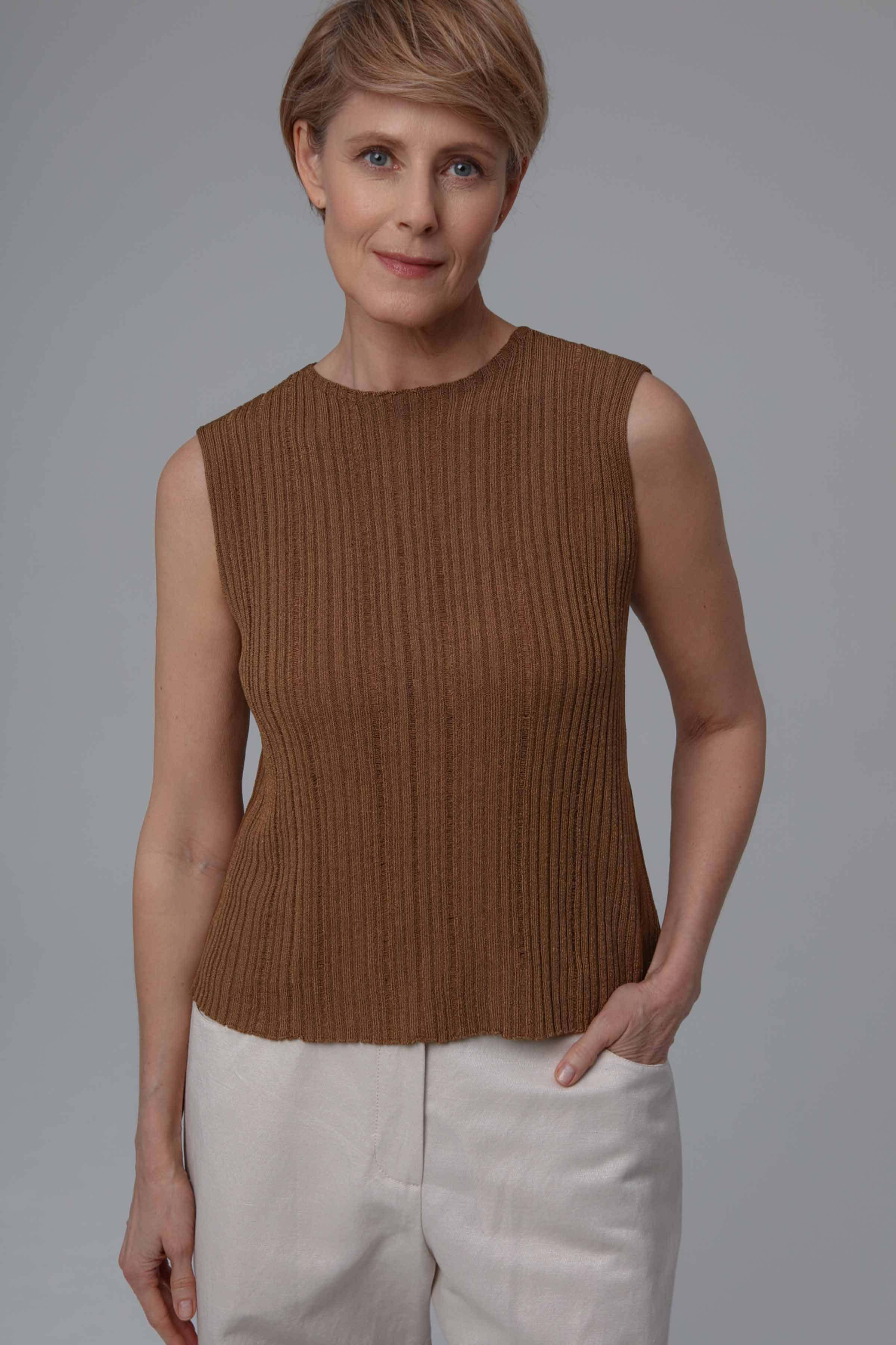 Топ Безрукавка Ластичная