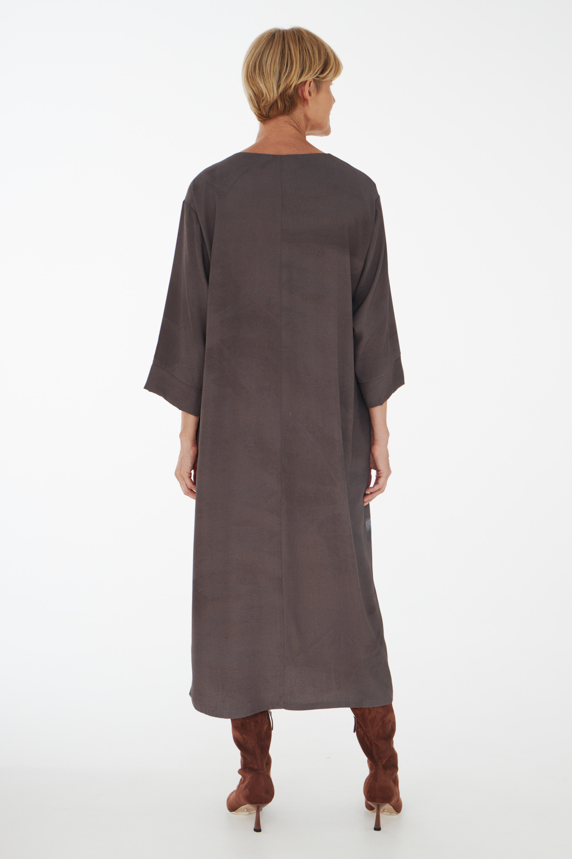 Платье свободное Цветок 78 Полутень (penombre), 00 Черный (noir) от Lesel (Лесель)! Заказывайте по ✆ 8 (800) 777 02 37