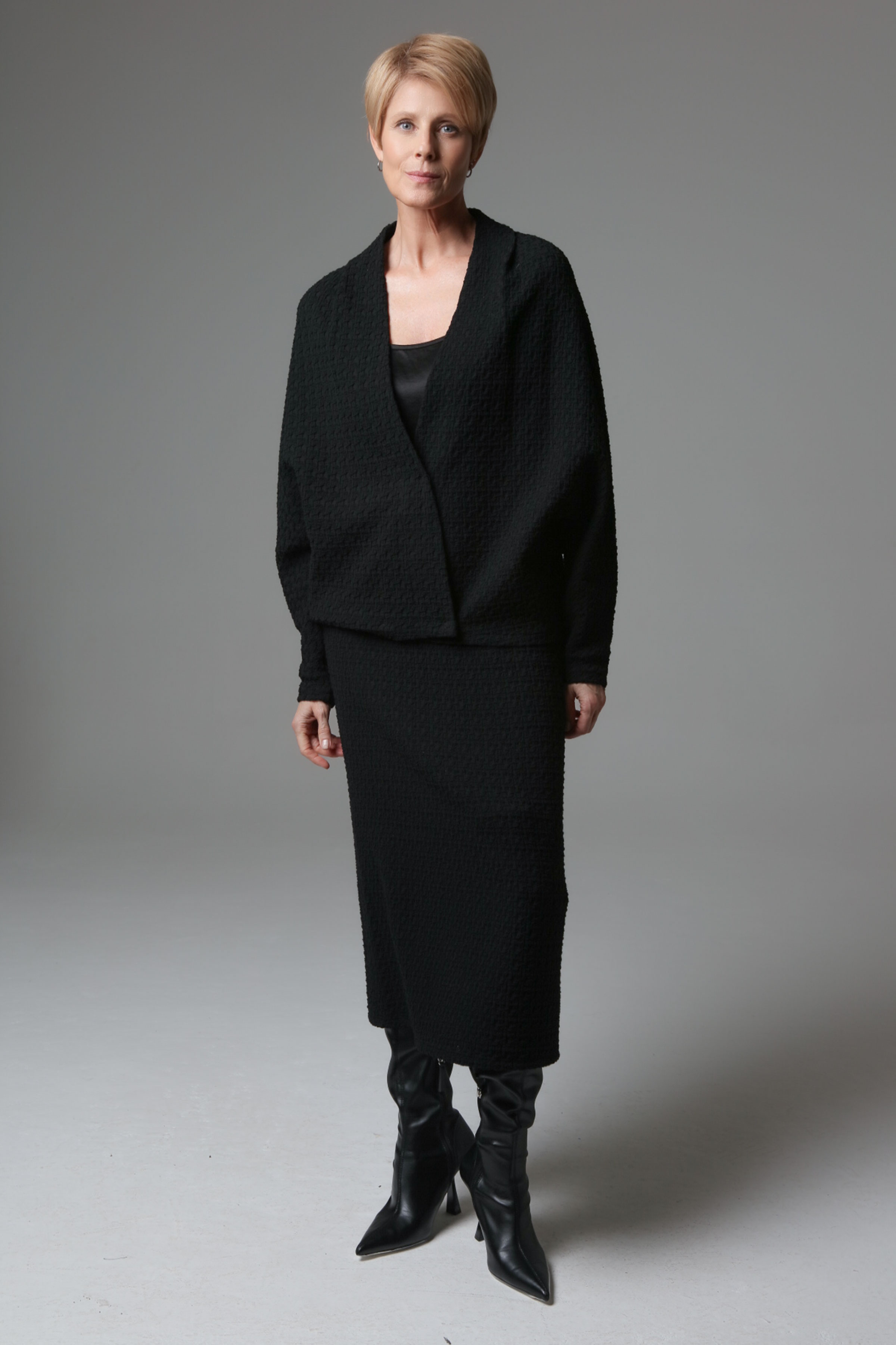 Кардиган сложный жаккард 00 Черный (noir) от Lesel (Лесель)! Заказывайте по ✆ 8 (800) 777 02 37