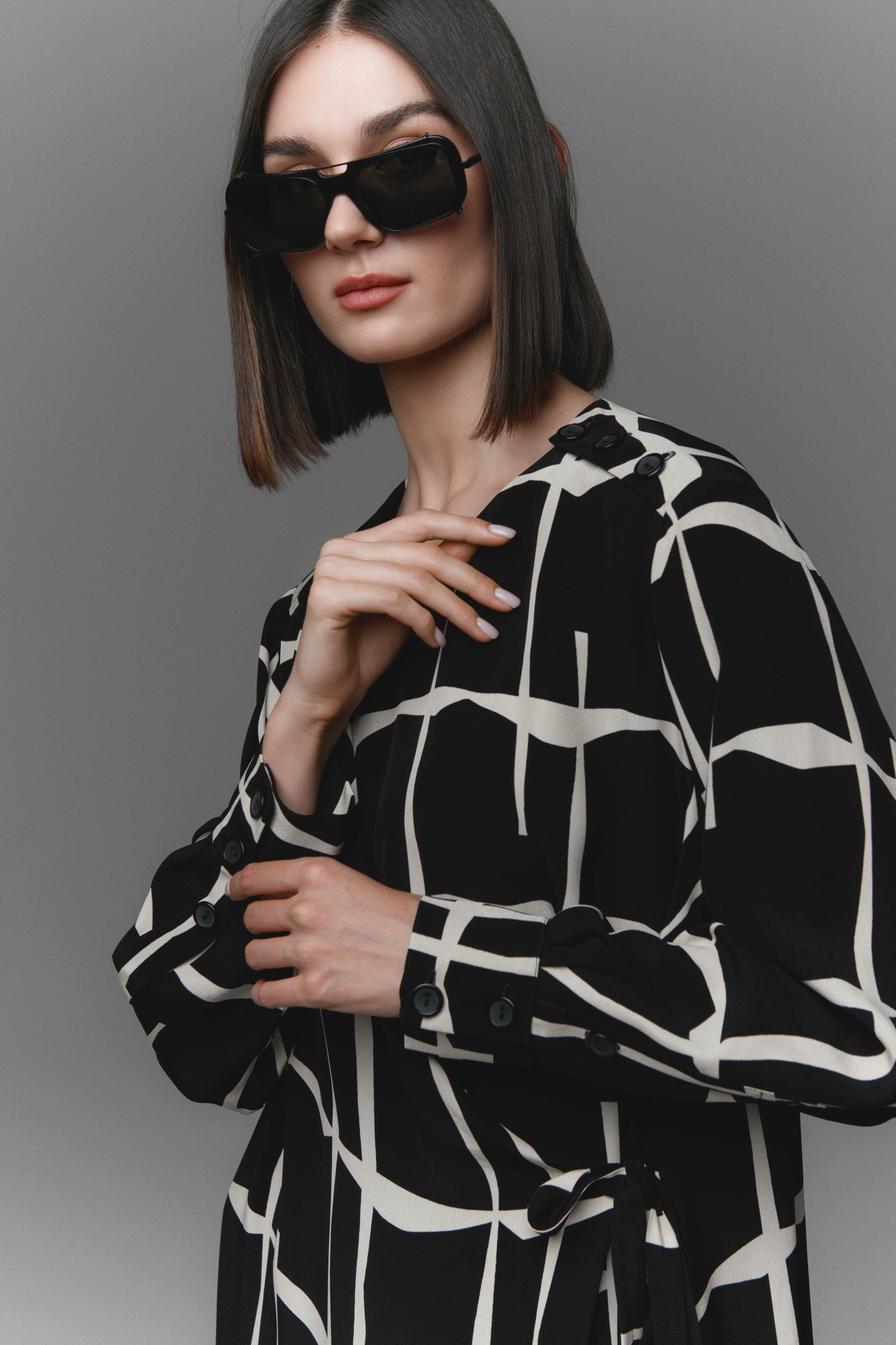 Платье с запахом, клетка 00 Черный (noir) от Lesel (Лесель)! Заказывайте по ✆ 8 (800) 777 02 37