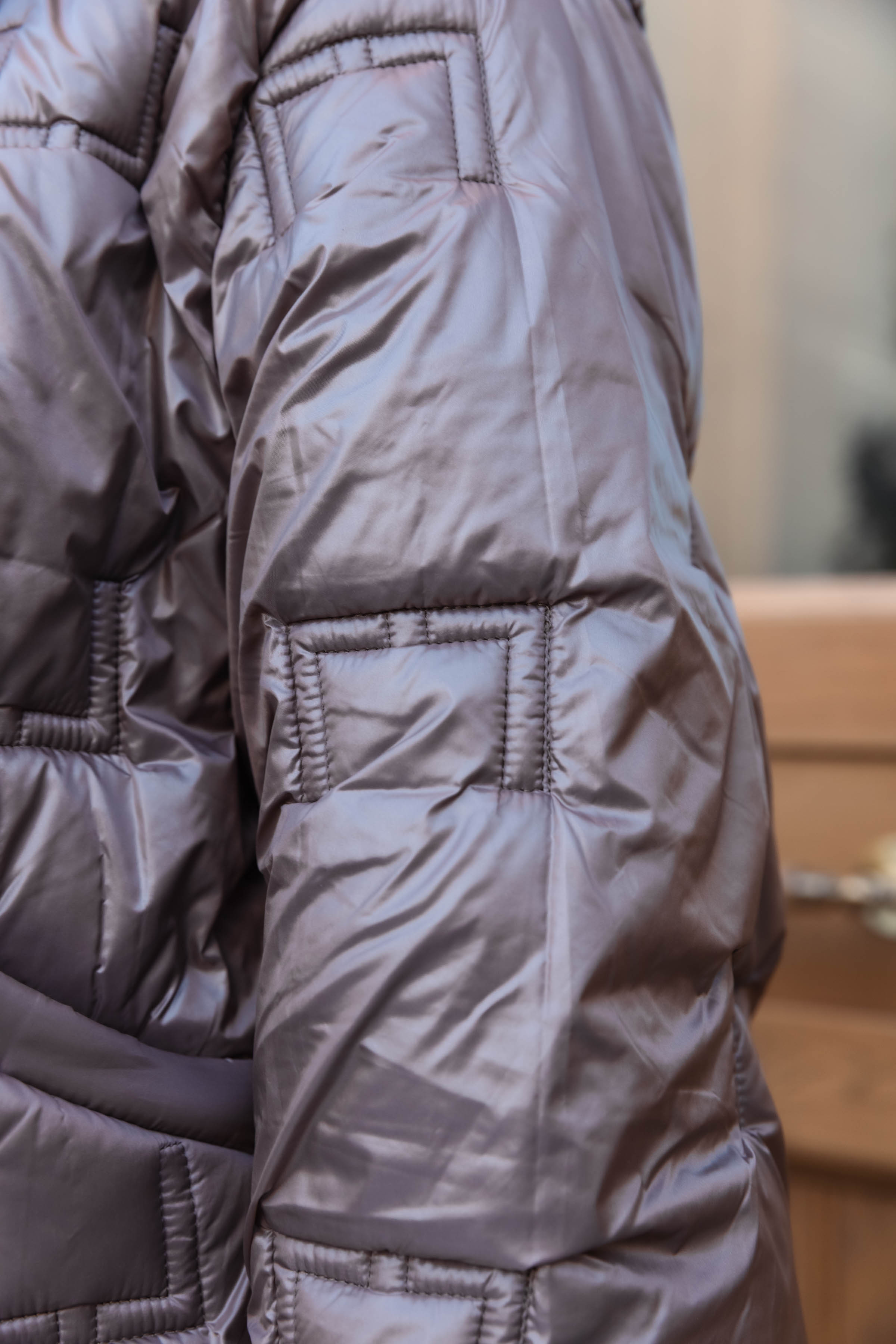 Куртка стежка лого, короткая 74 Тень (ombre) от Lesel (Лесель)! Заказывайте по ✆ 8 (800) 777 02 37