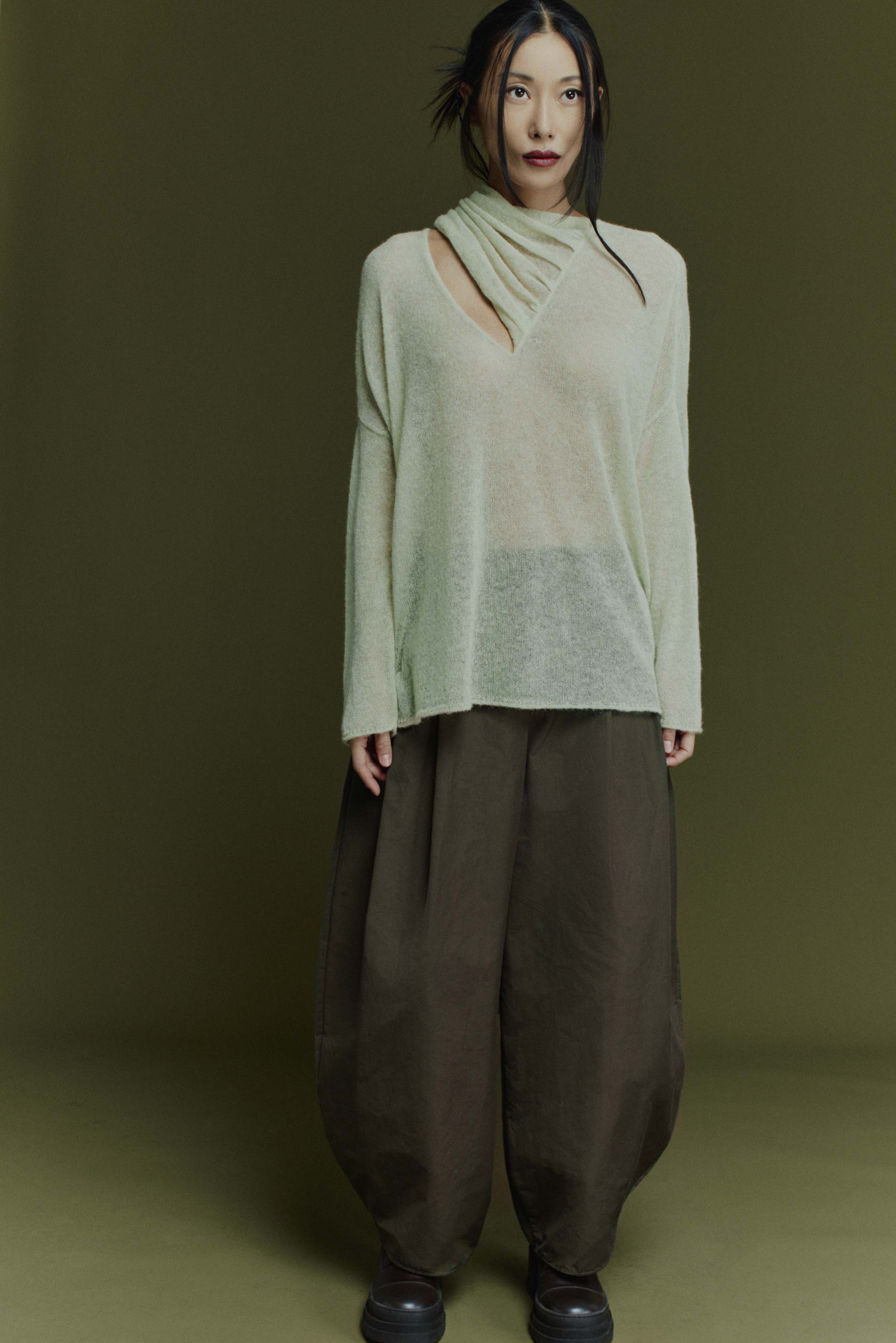 Брюки ромб со складками  от Lesel (Лесель)! Заказывайте по ✆ 8 (800) 777 02 37