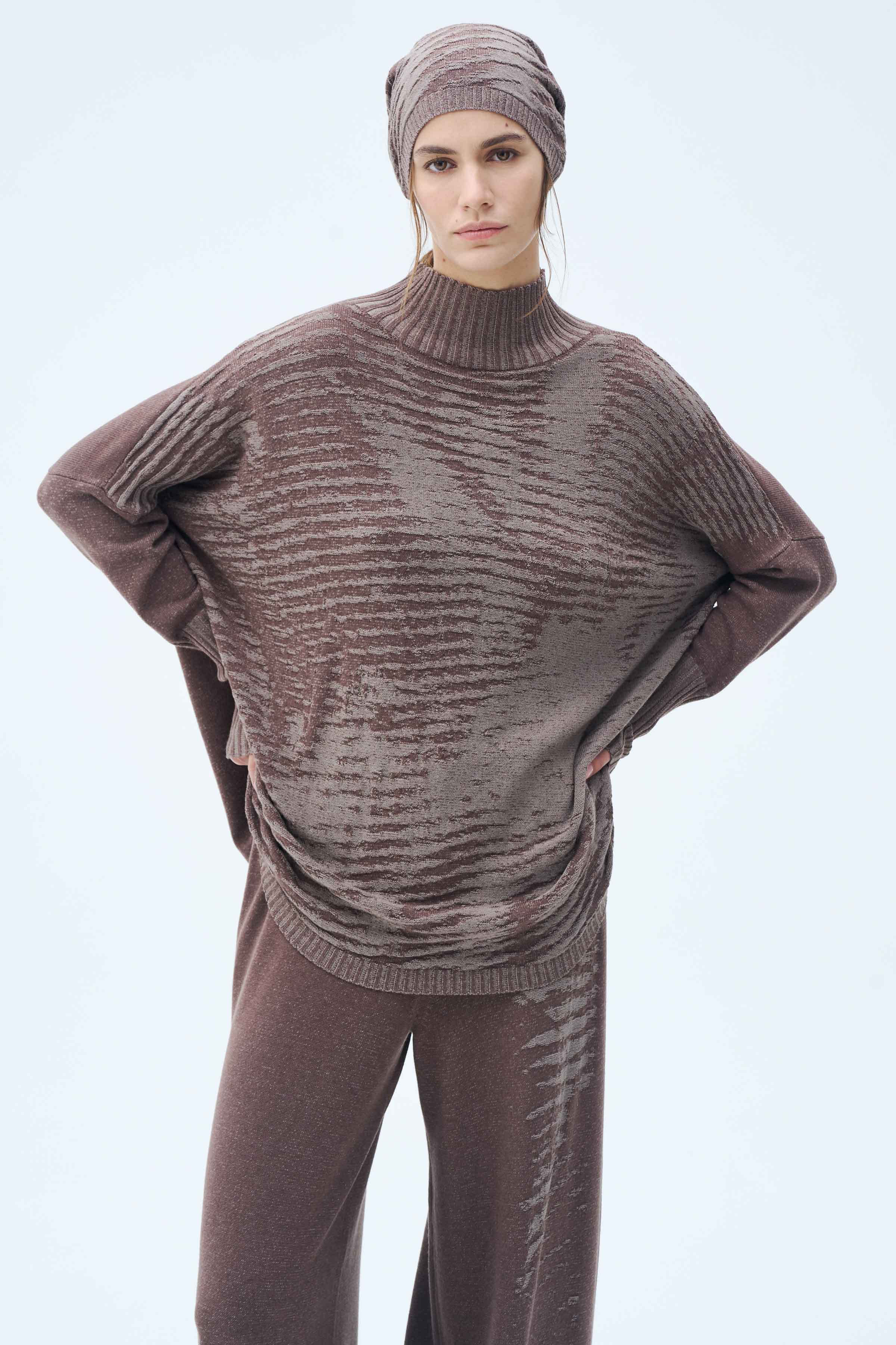 Джемпер Муары  от Lesel (Лесель)! Заказывайте по ✆ 8 (800) 777 02 37