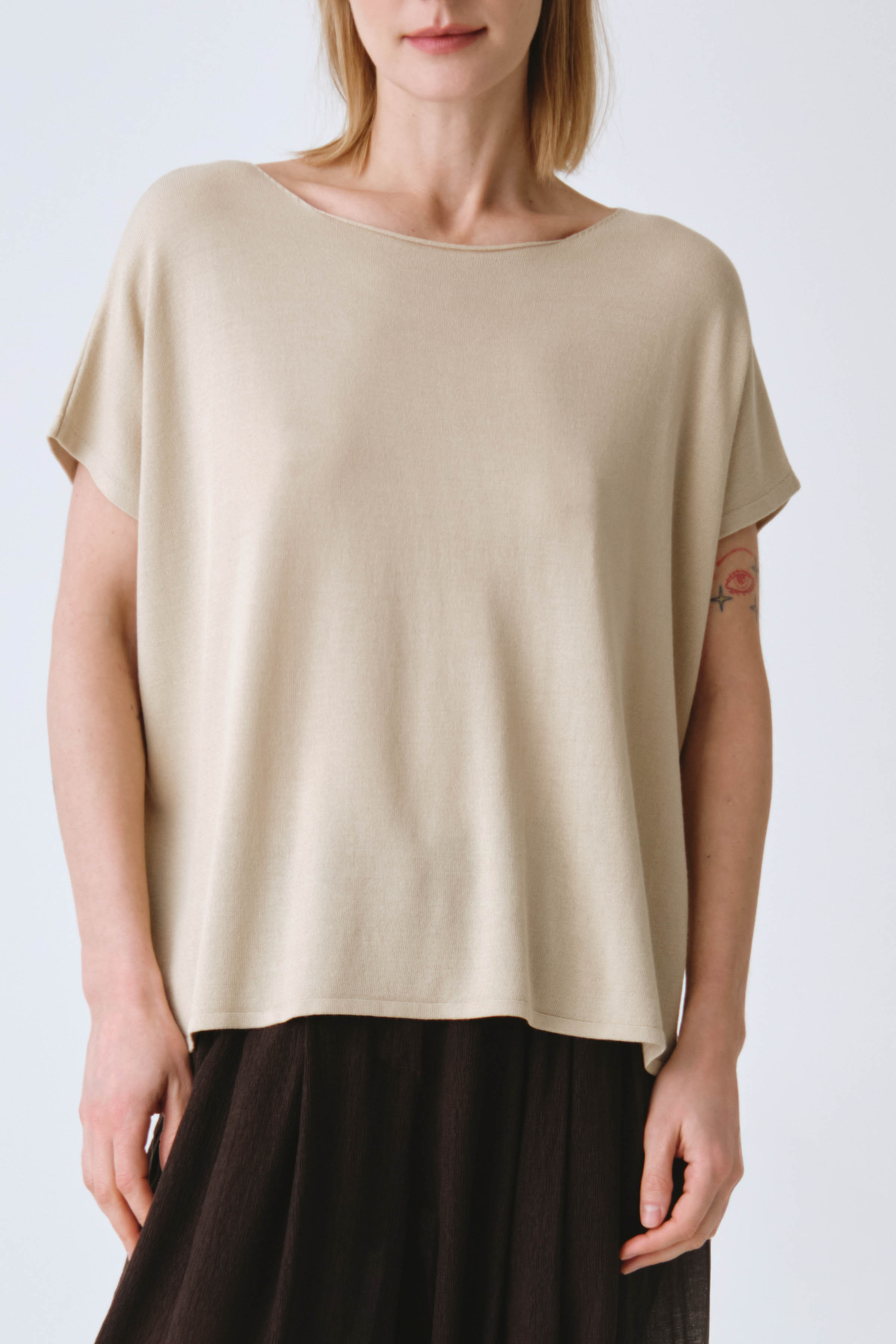 Джемпер с коротким рукавом База