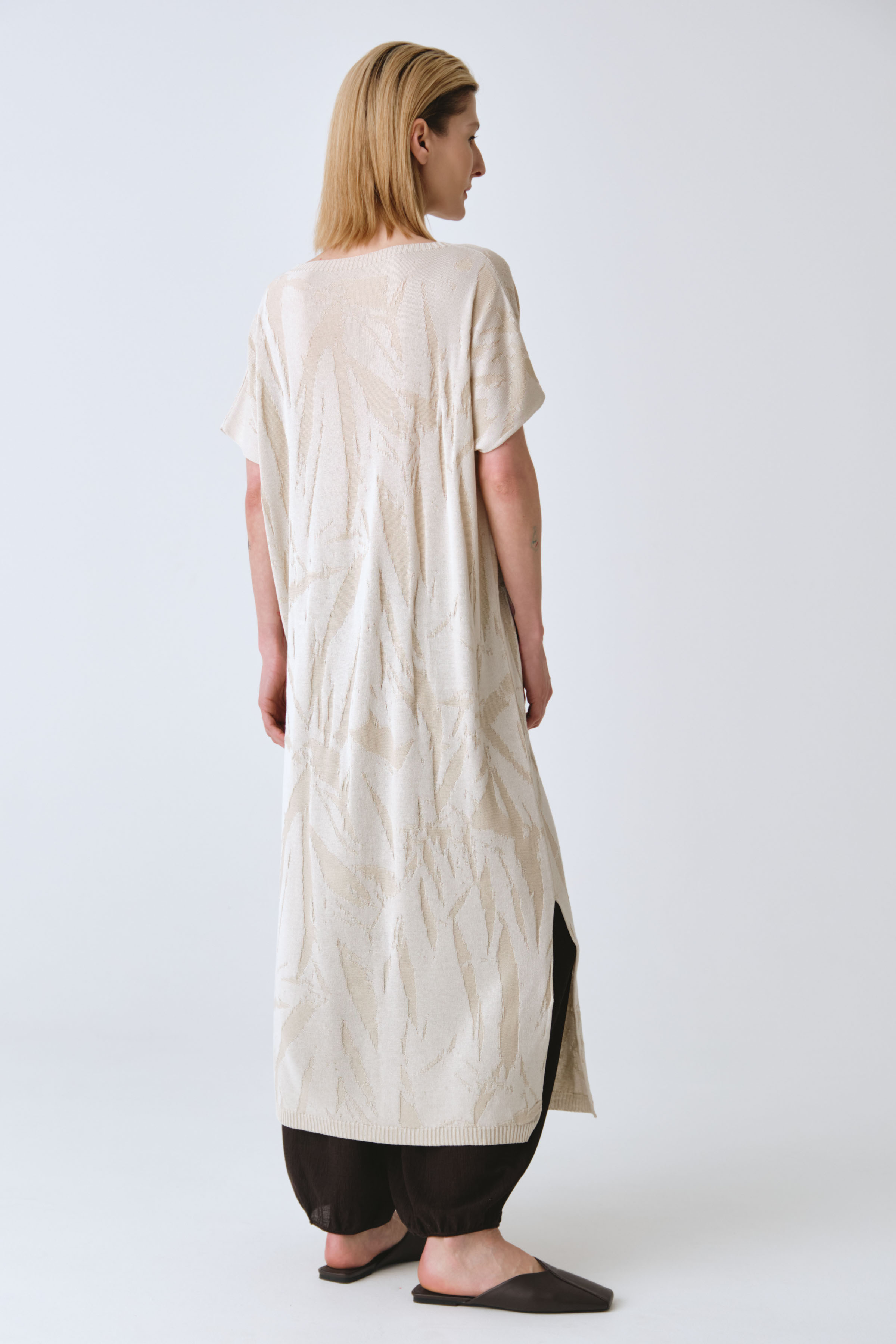 Платье с коротким рукавом Креш