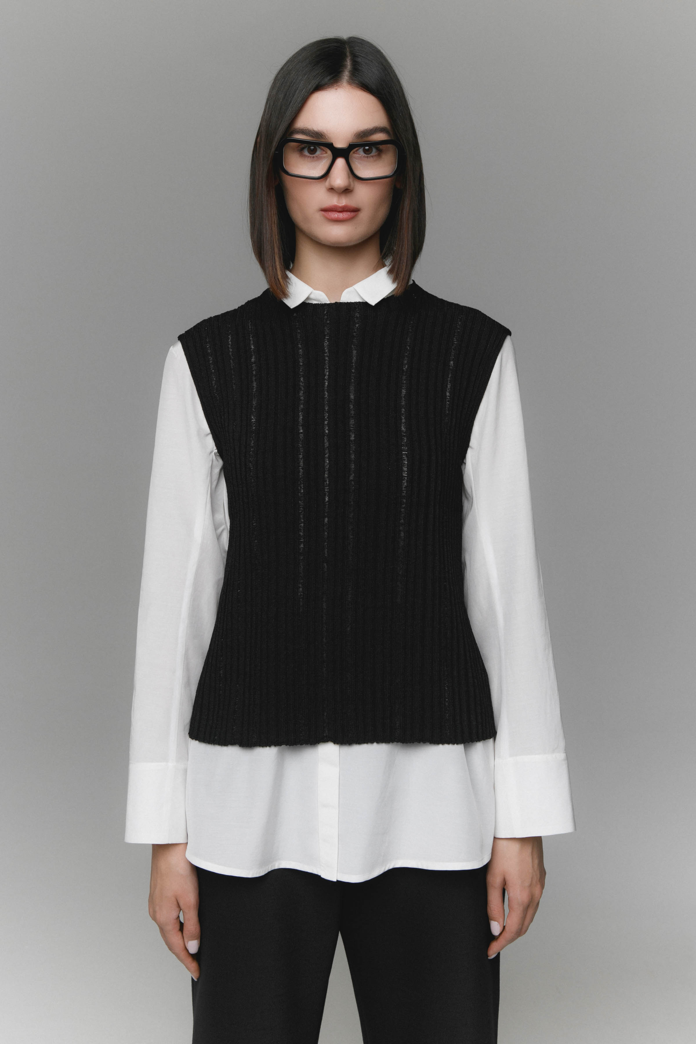 Топ Безрукавка 00 Черный (noir) от Lesel (Лесель)! Заказывайте по ✆ 8 (800) 777 02 37