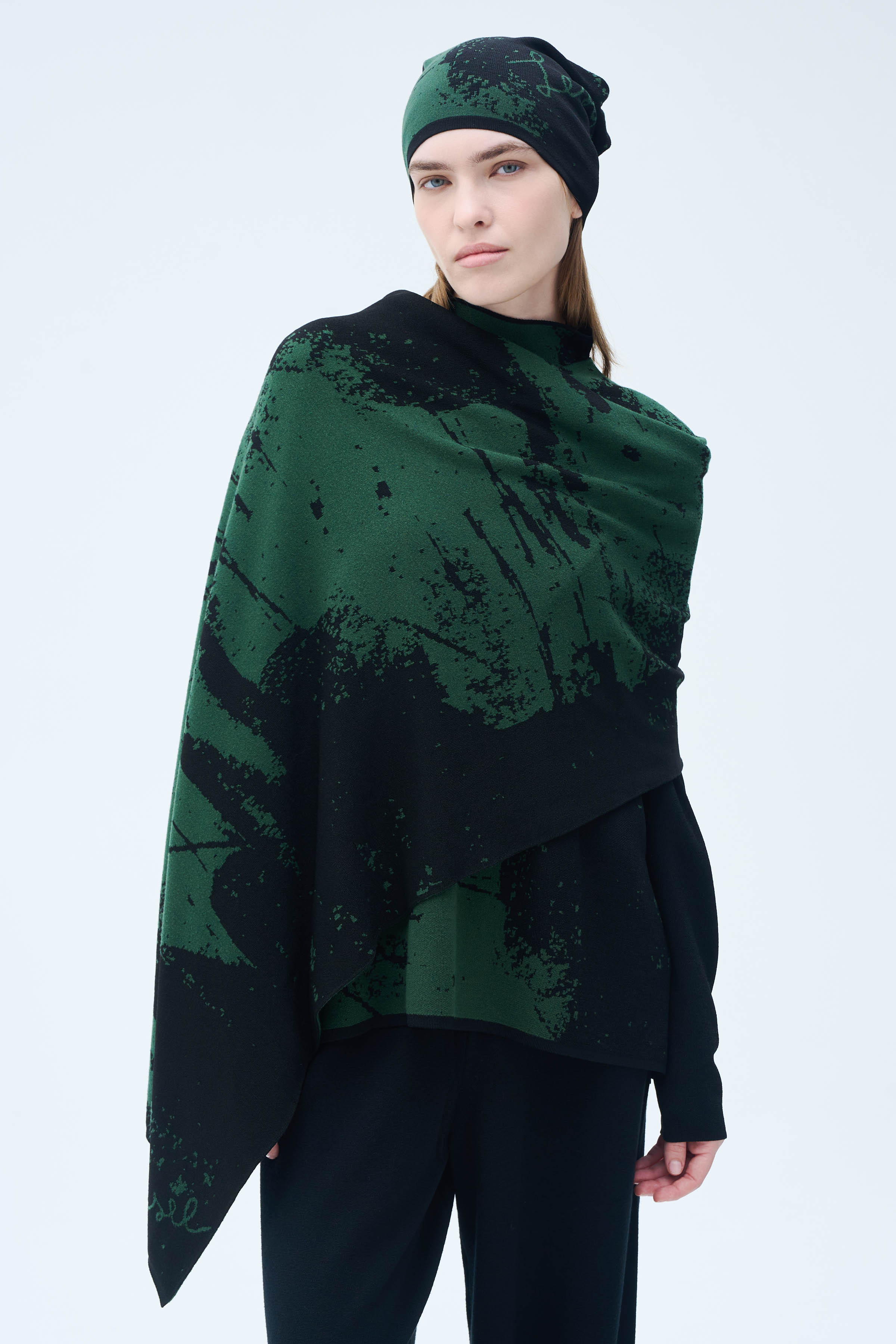 Палантин Инь-Ян 60 Можжевельник (genievre) от Lesel (Лесель)! Заказывайте по ✆ 8 (800) 777 02 37