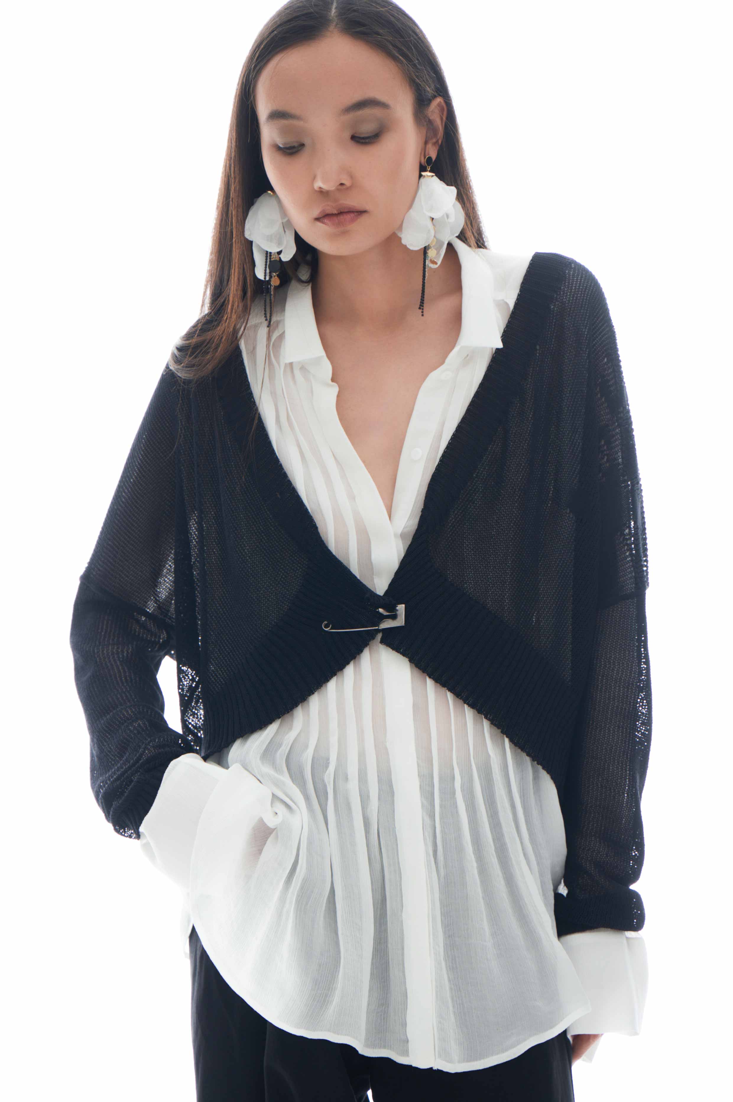 Блуза короткая, защипы