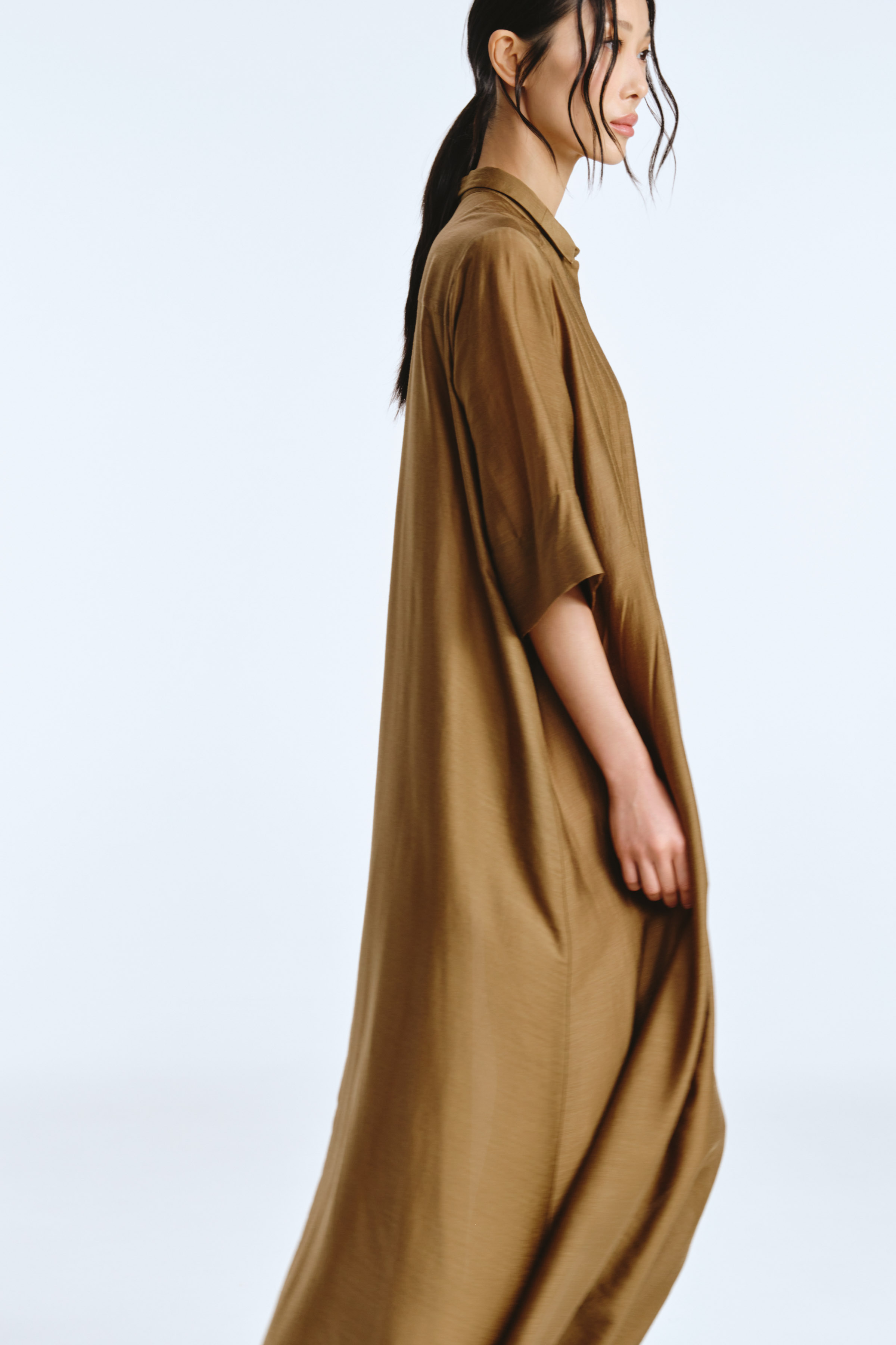 Платье рубашка с защипами