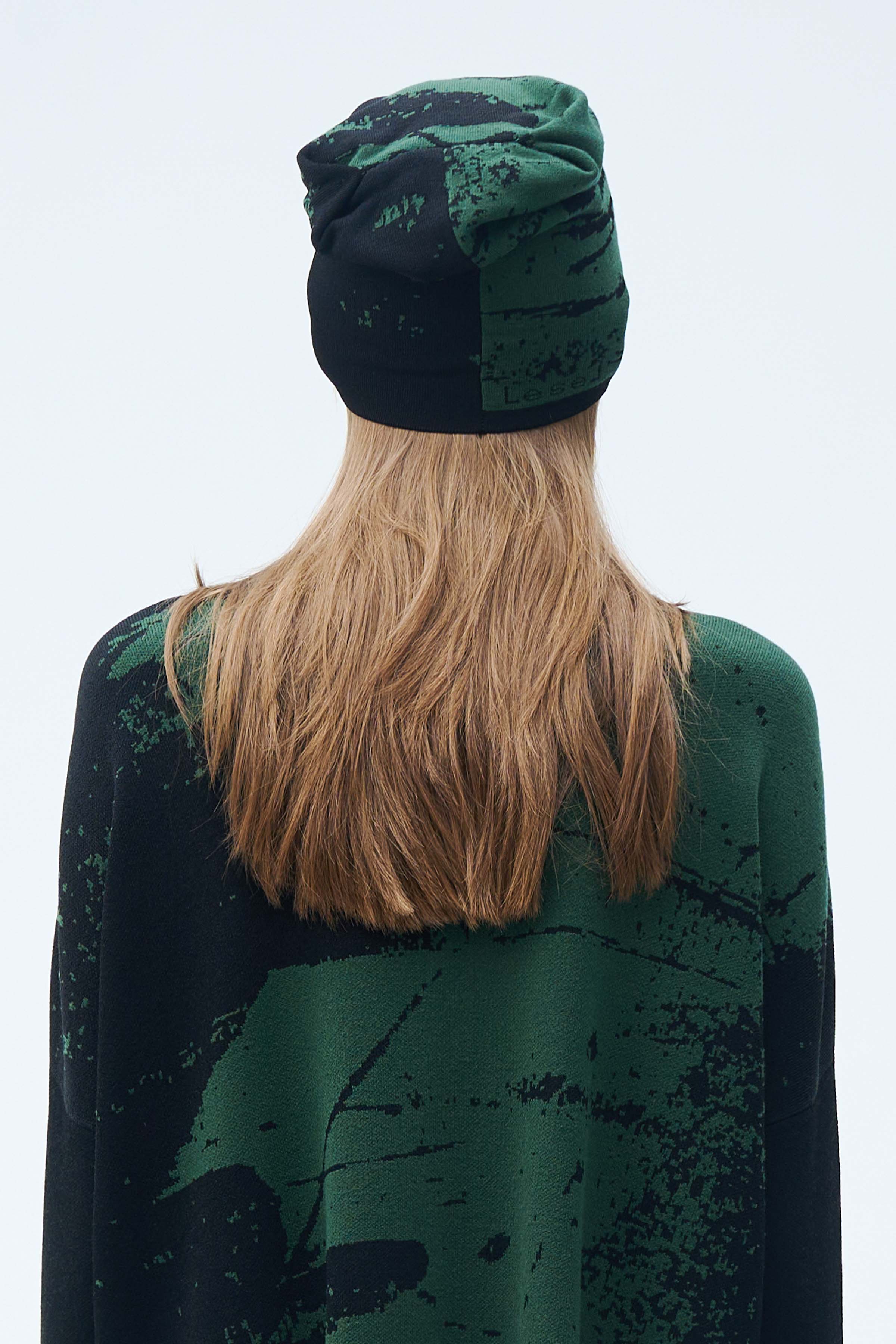 Шапка Инь-Ян 60 Можжевельник (genievre) от Lesel (Лесель)! Заказывайте по ✆ 8 (800) 777 02 37