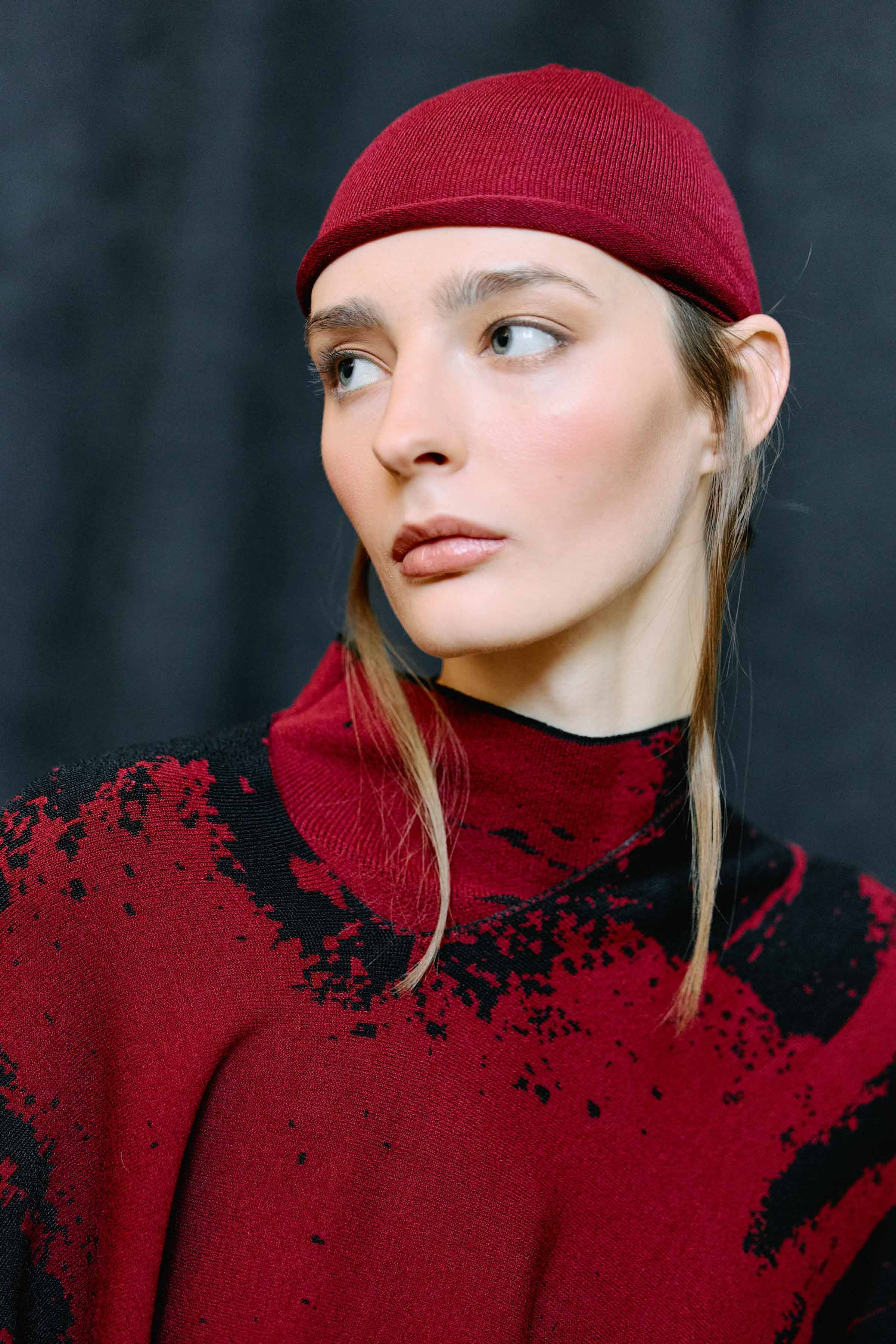 Шапка тонкая бандана 00 Черный (noir), 27 Бордо (burdeaux) от Lesel (Лесель)! Заказывайте по ✆ 8 (800) 777 02 37