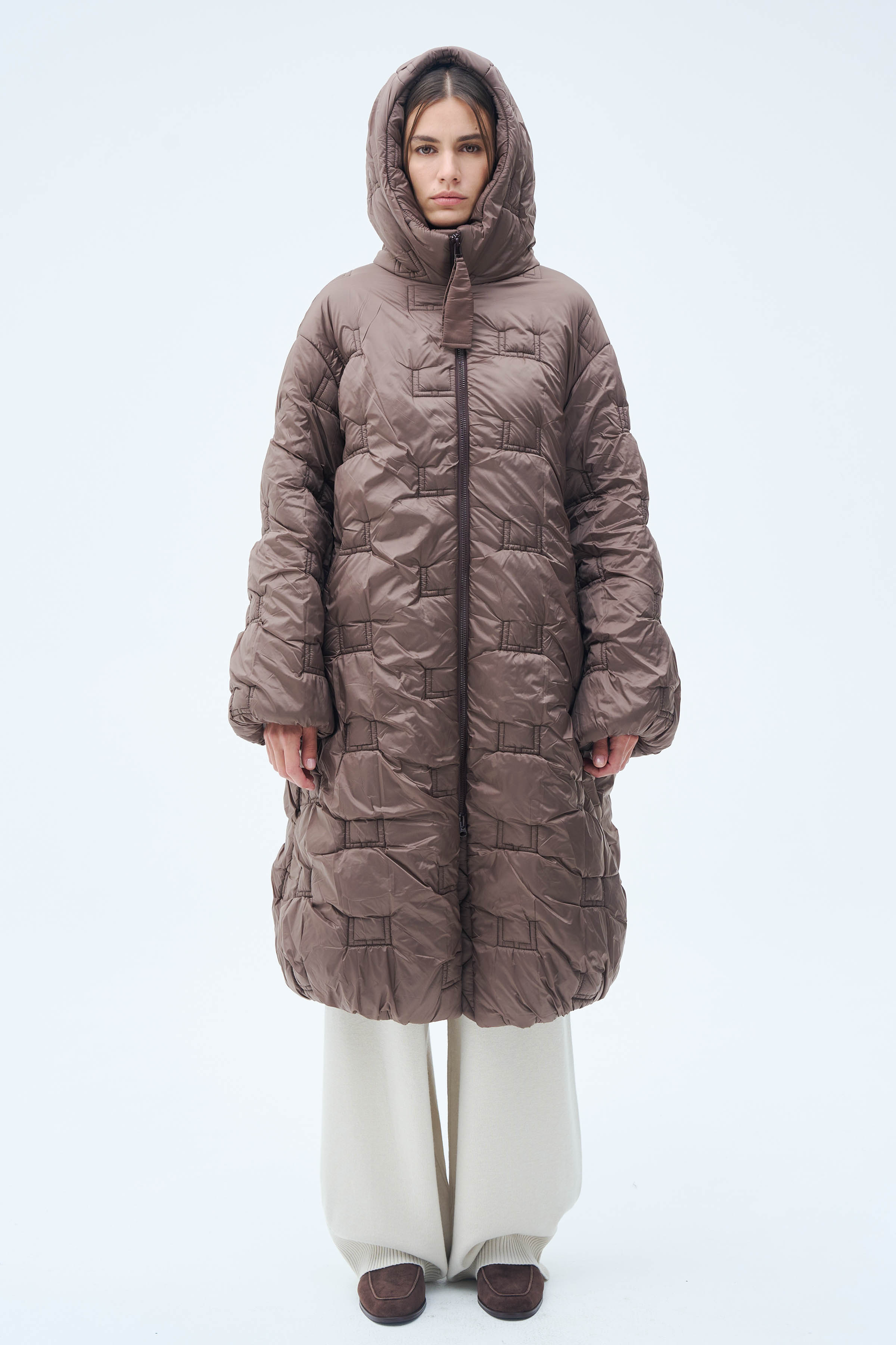 Пальто стежка лого, среднее 74 Тень (ombre) от Lesel (Лесель)! Заказывайте по ✆ 8 (800) 777 02 37