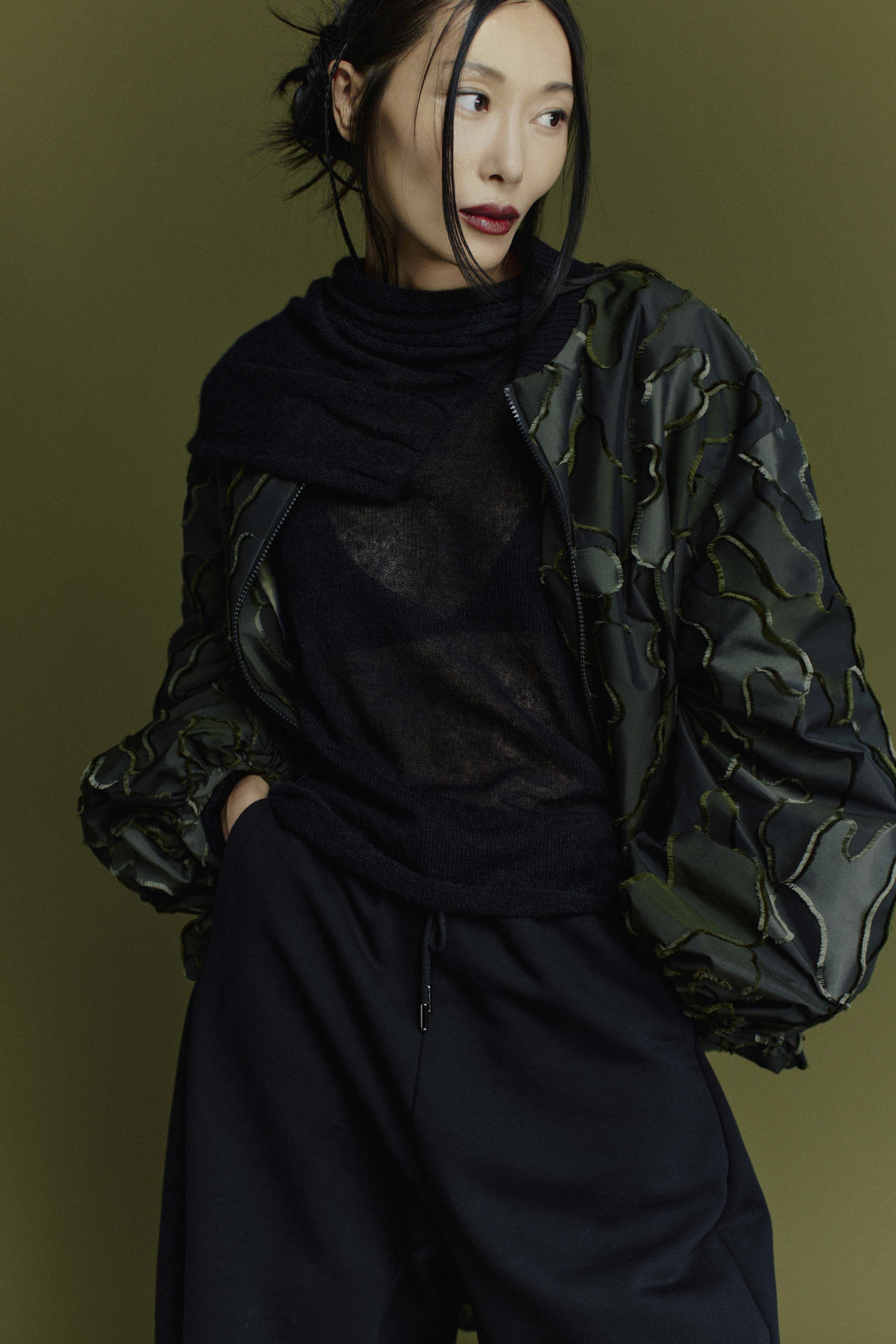 Бомбер биоформа утепленный 79 Гербарий (herbal), 33 Ночь (nuit) от Lesel (Лесель)! Заказывайте по ✆ 8 (800) 777 02 37