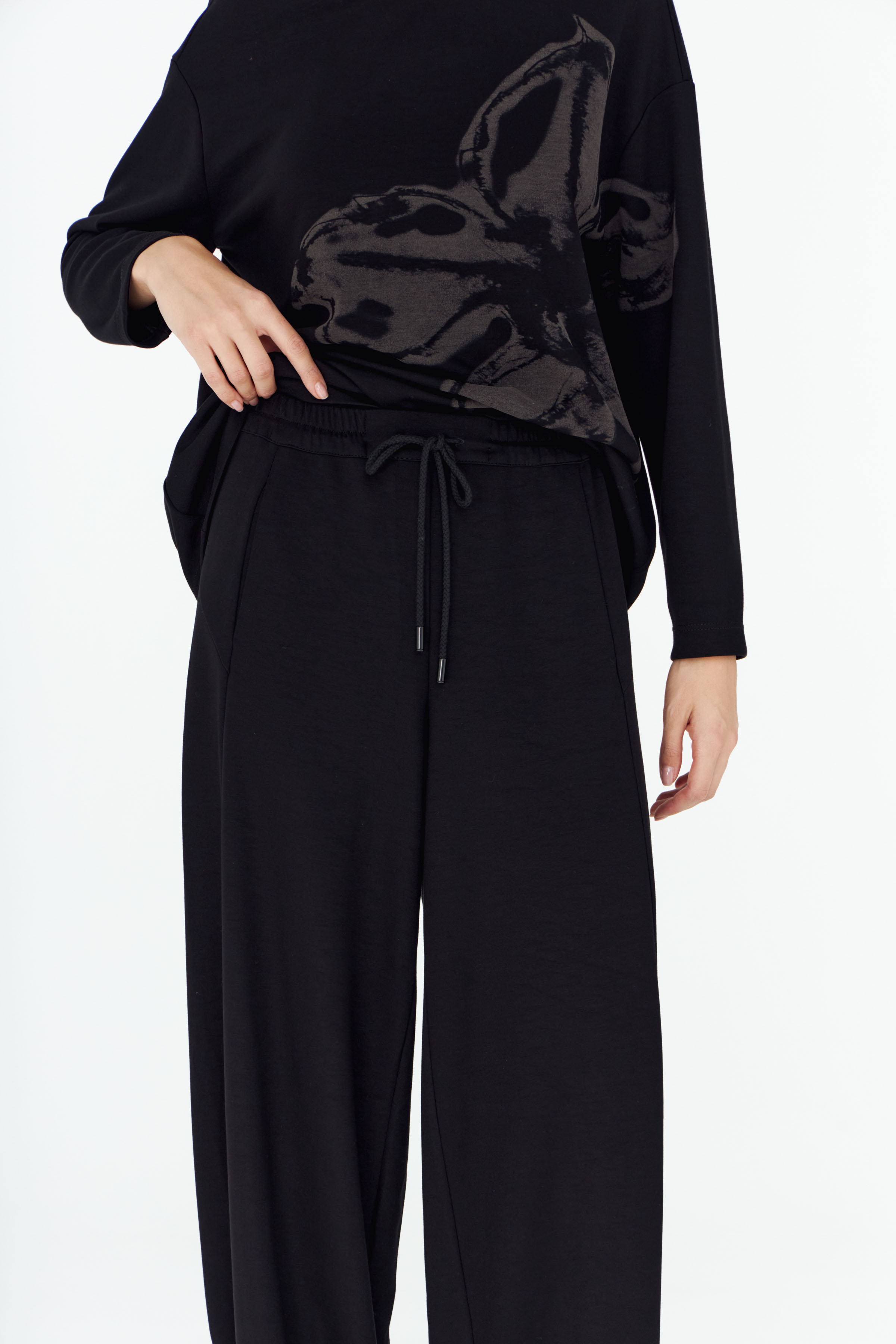 Брюки бананы мягкое джерси