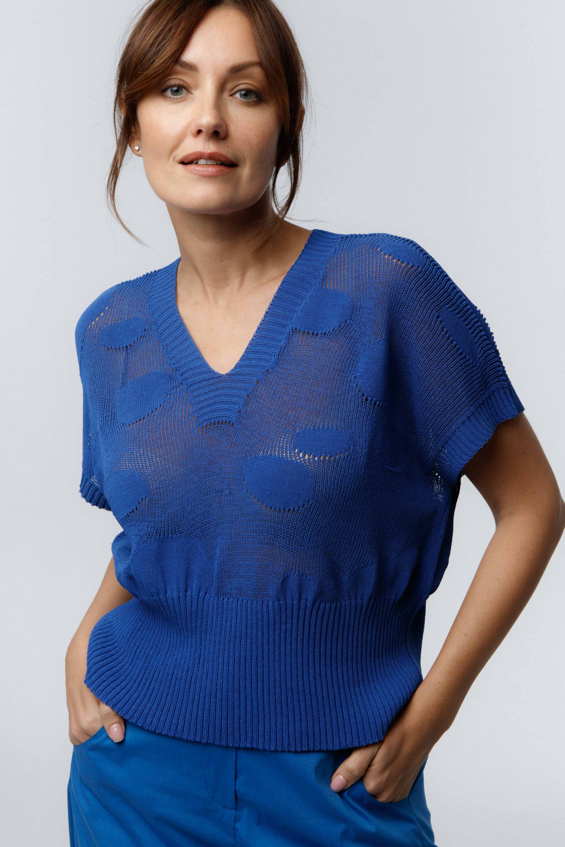 Жилет Круги  от Lesel (Лесель)! Заказывайте по ✆ 8 (800) 777 02 37