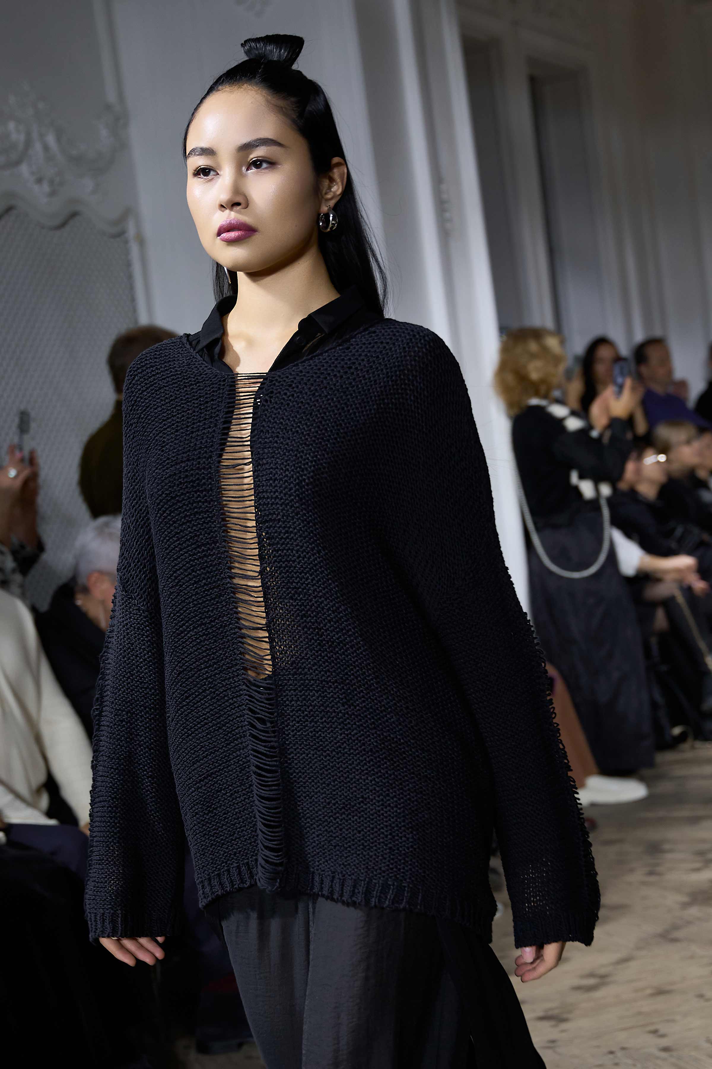 Джемпер Протяжки  от Lesel (Лесель)! Заказывайте по ✆ 8 (800) 777 02 37