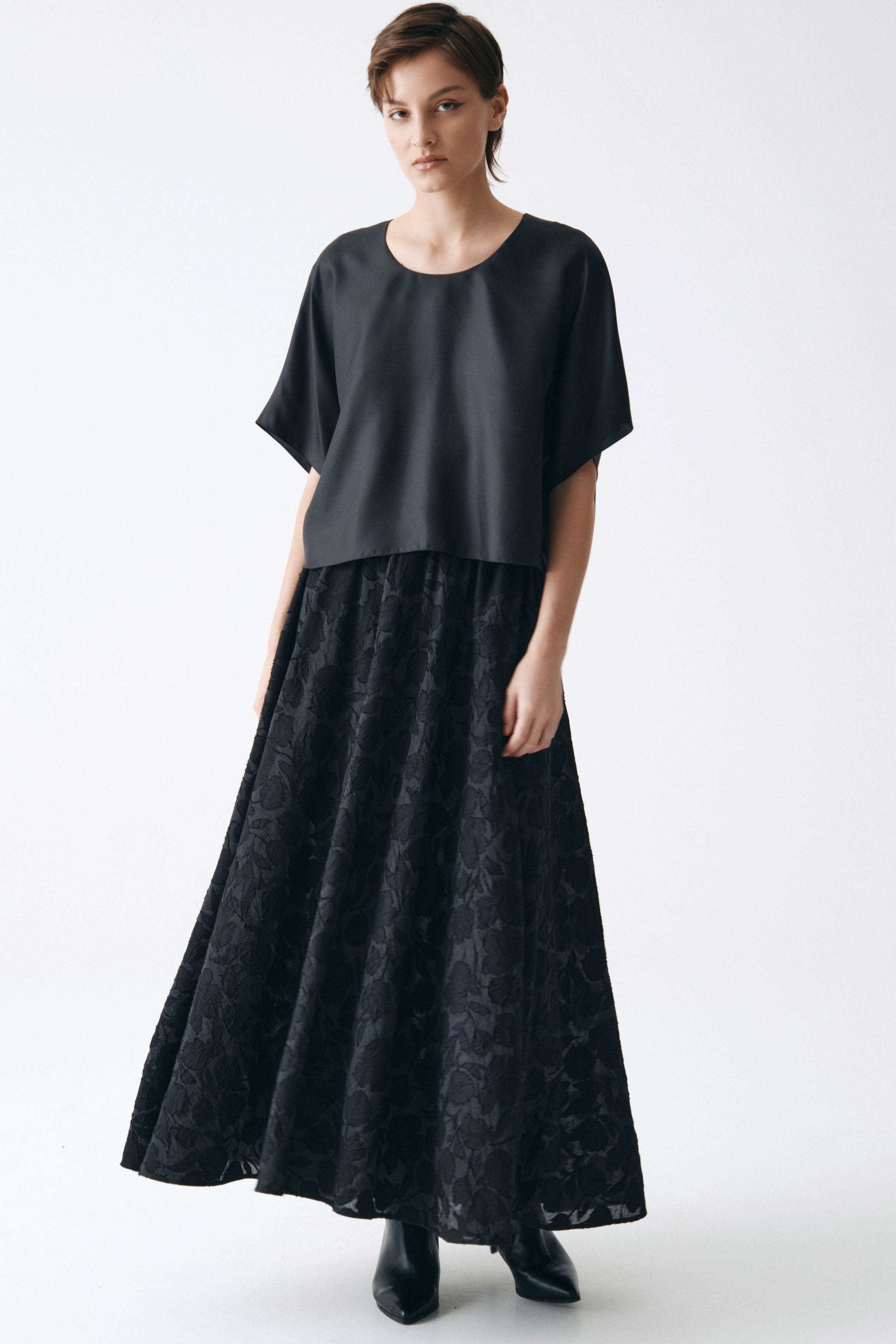 Юбка клеш Прозрачные цветы  от Lesel (Лесель)! Заказывайте по ✆ 8 (800) 777 02 37