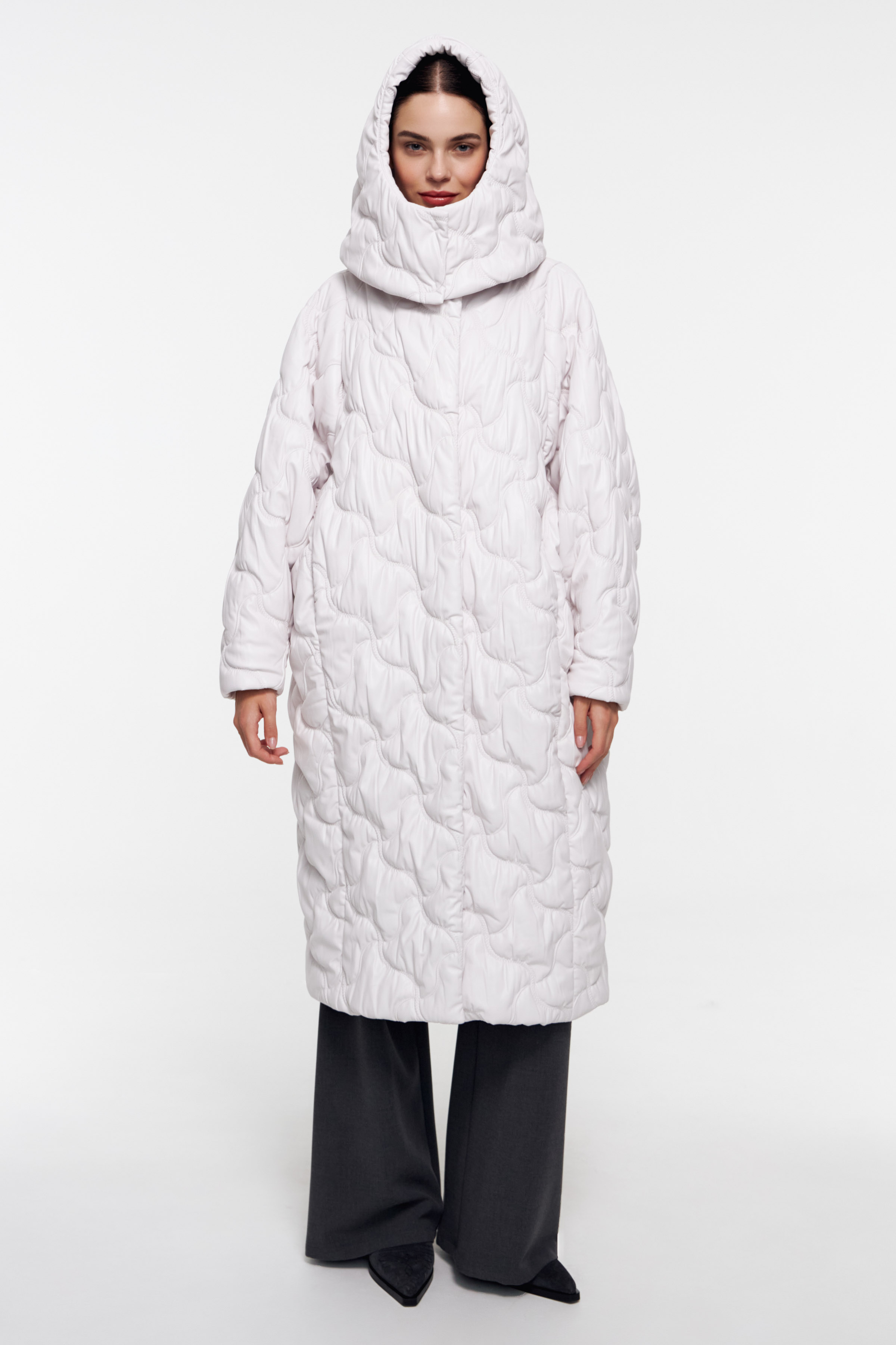 Пальто бомбер удлиненный с капюшоном эко-кожа 01 Мел (craie) от Lesel (Лесель)! Заказывайте по ✆ 8 (800) 777 02 37