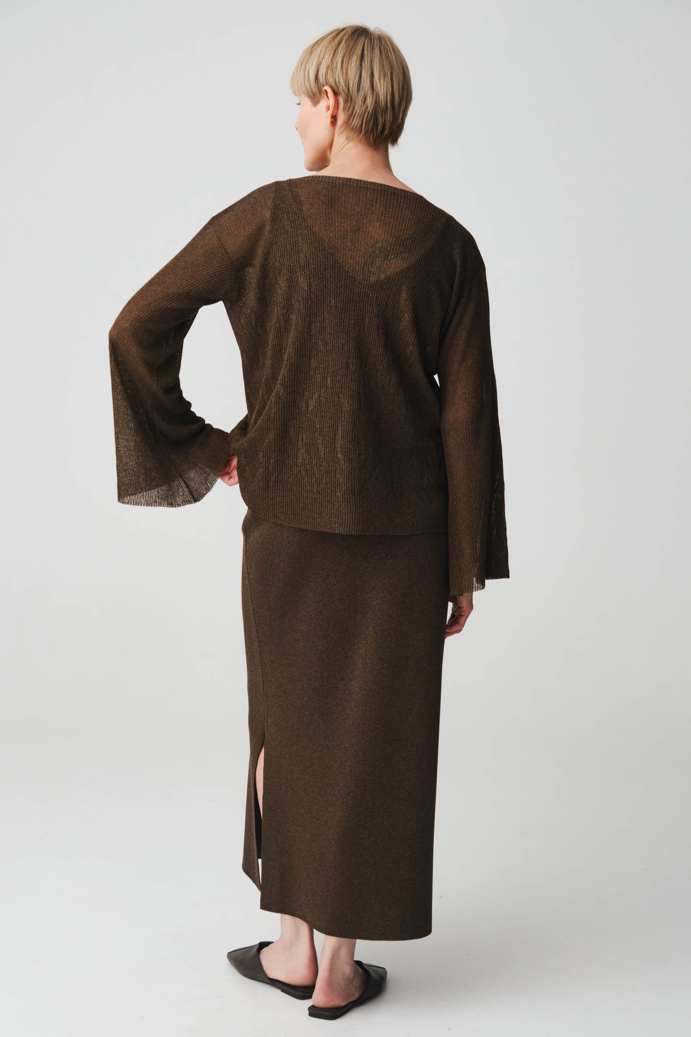 Юбка с разрезом гладкая