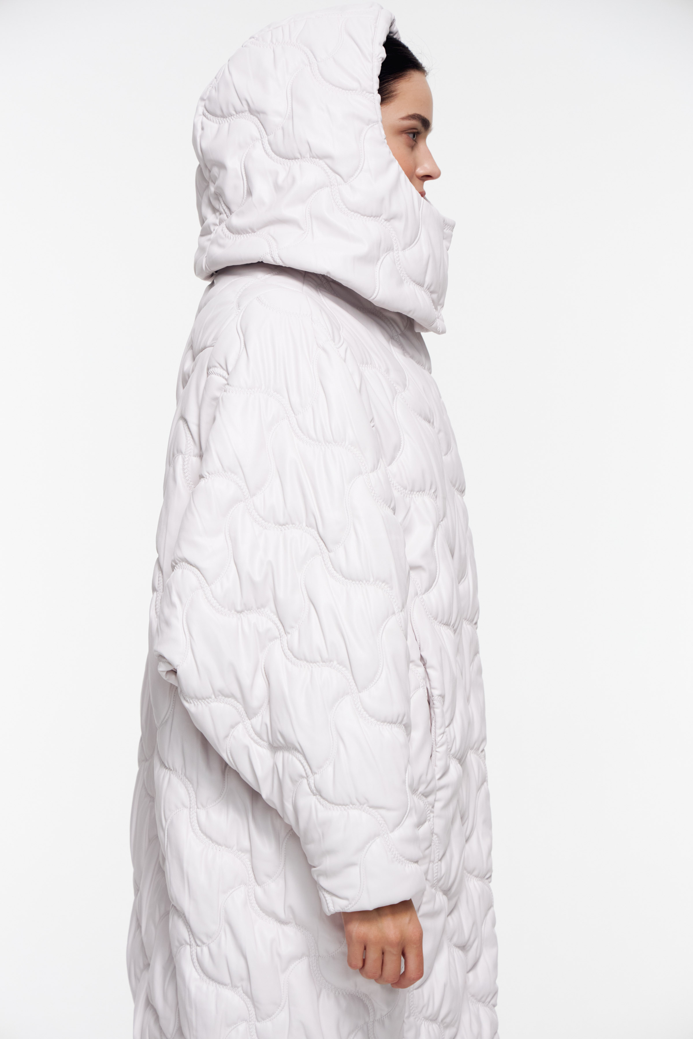 Пальто бомбер удлиненный с капюшоном эко-кожа 01 Мел (craie) от Lesel (Лесель)! Заказывайте по ✆ 8 (800) 777 02 37