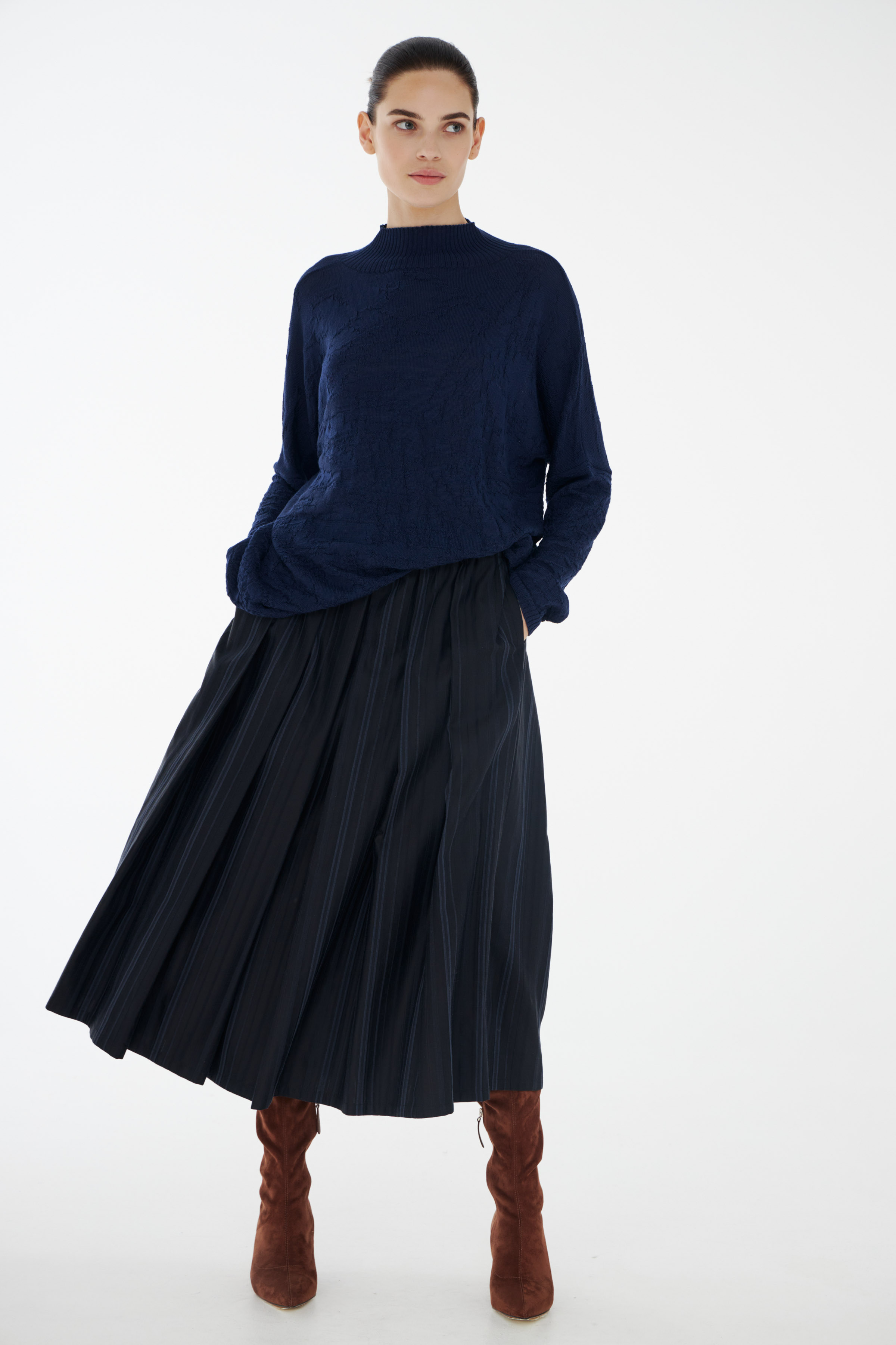 Юбка в складку и полоску 33 Ночь (nuit) от Lesel (Лесель)! Заказывайте по ✆ 8 (800) 777 02 37