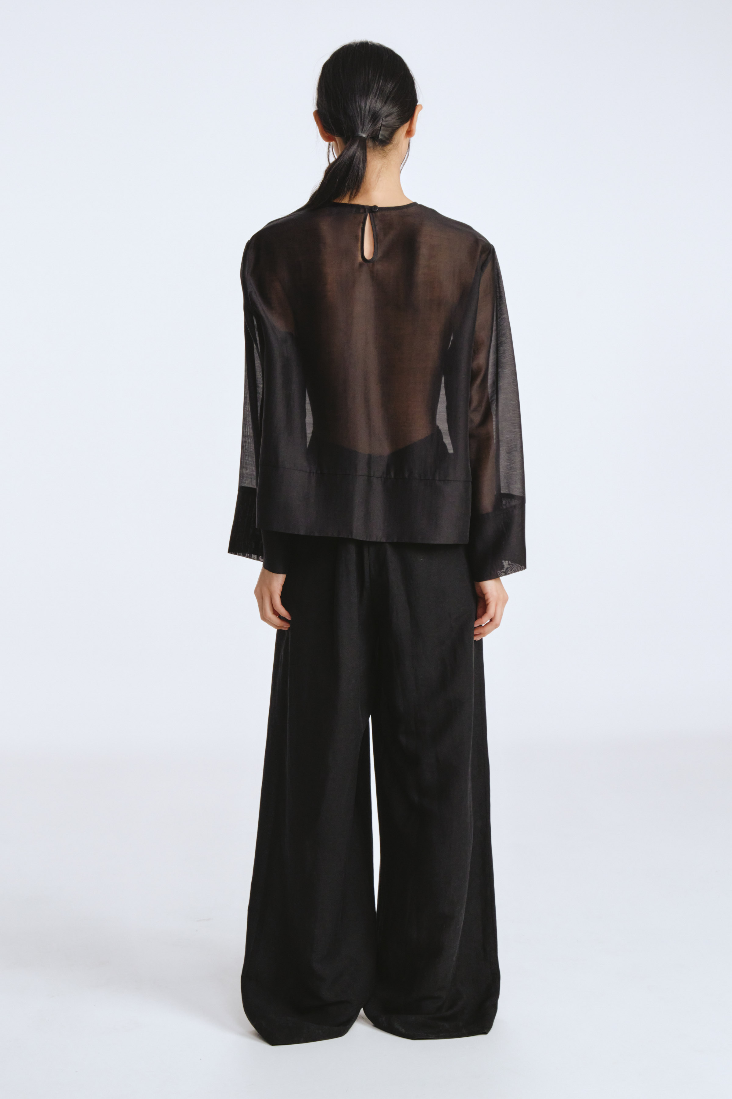 Блуза с круглой горловиной, прозрачная 62 Хризолит (chrysolithe) от Lesel (Лесель)! Заказывайте по ✆ 8 (800) 777 02 37