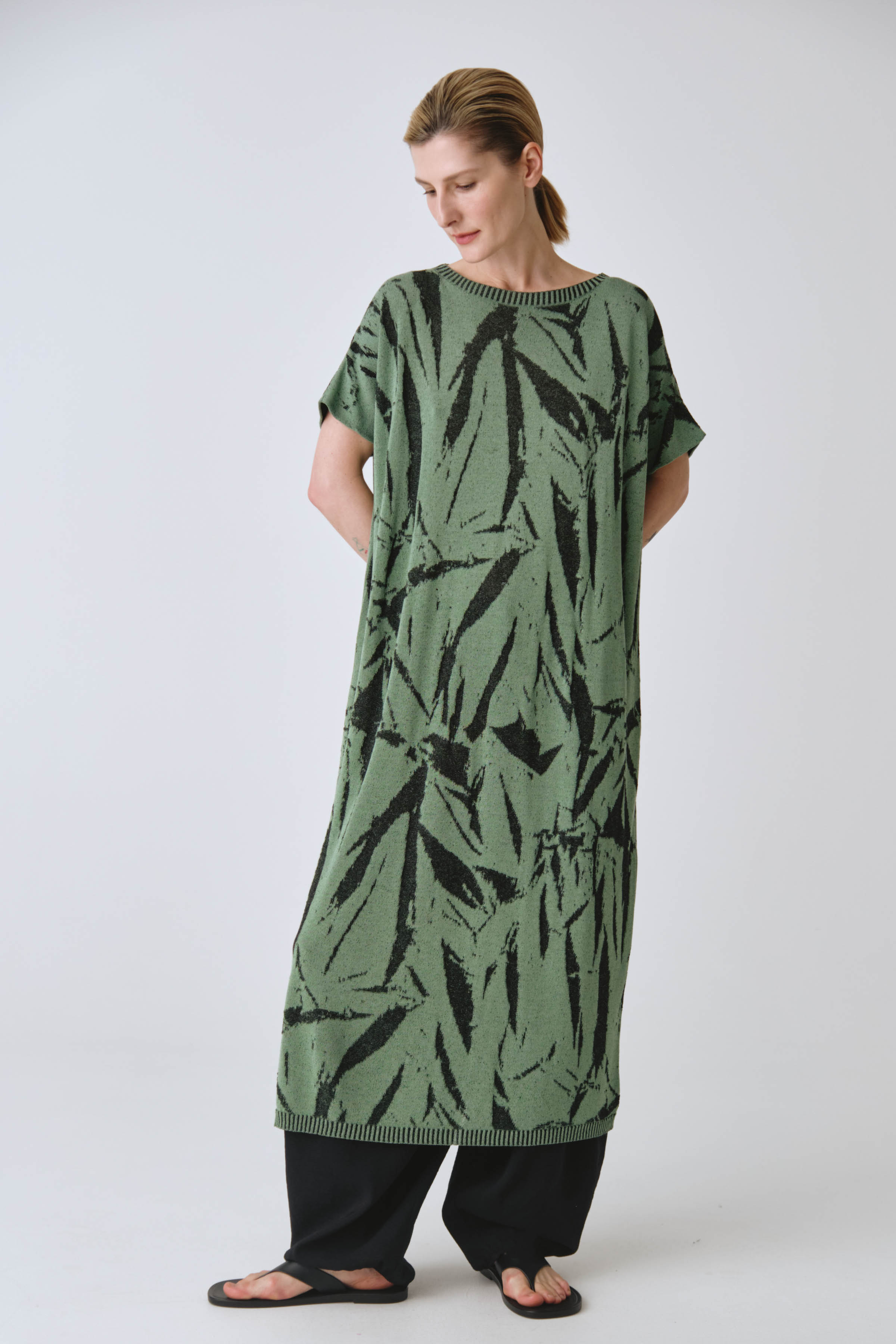 Платье с коротким рукавом Креш