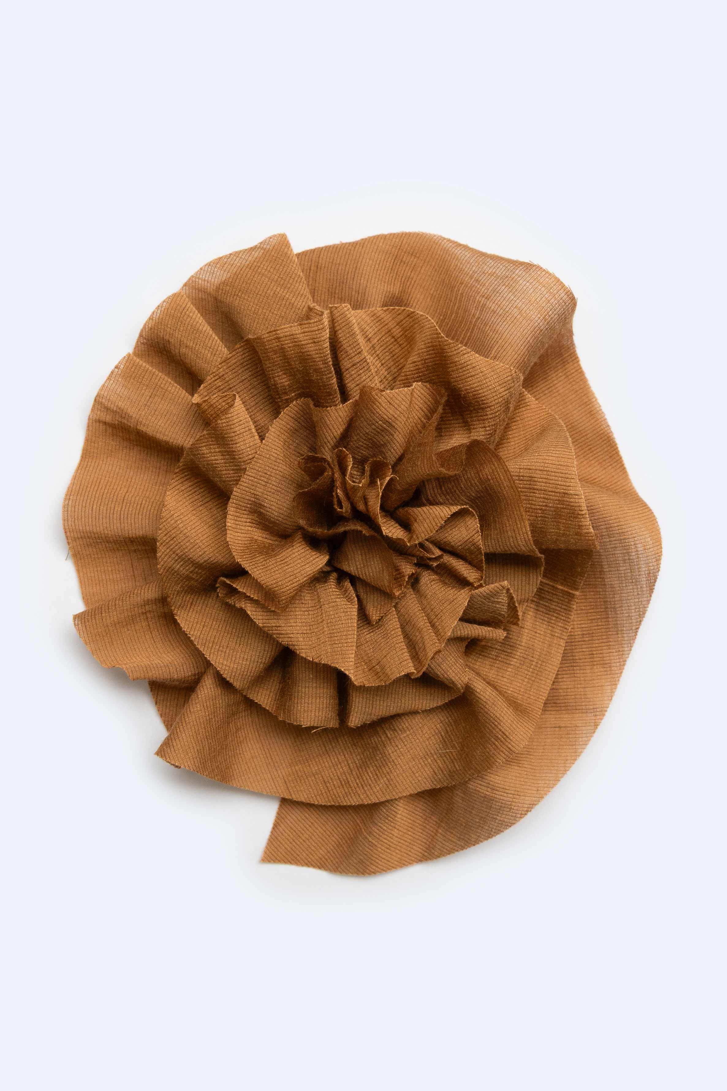 Брошь на магните Роза 02 Песок (sable) от Lesel (Лесель)! Заказывайте по ✆ 8 (800) 777 02 37