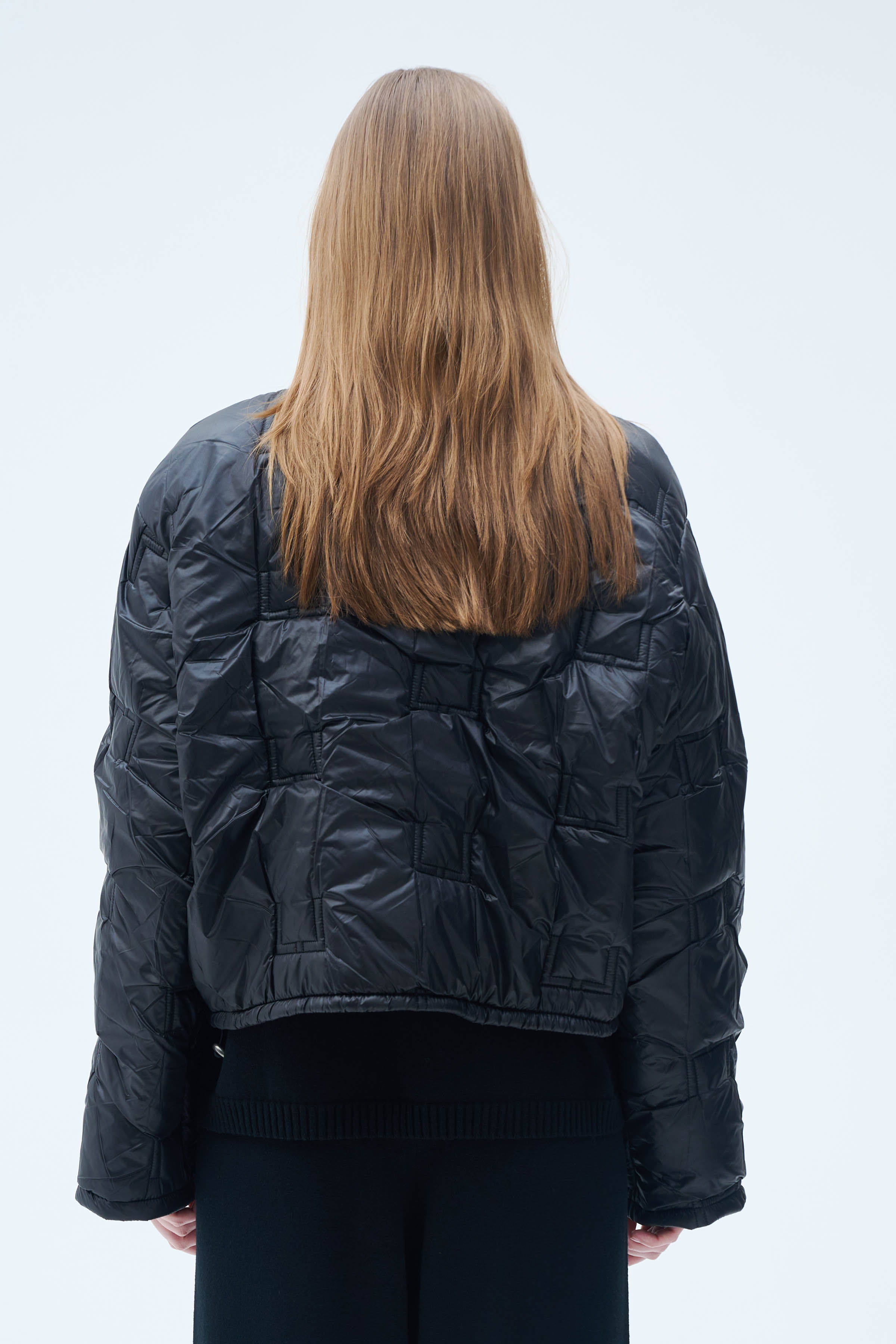 Куртка стежка лого, короткая 00 Черный (noir) от Lesel (Лесель)! Заказывайте по ✆ 8 (800) 777 02 37