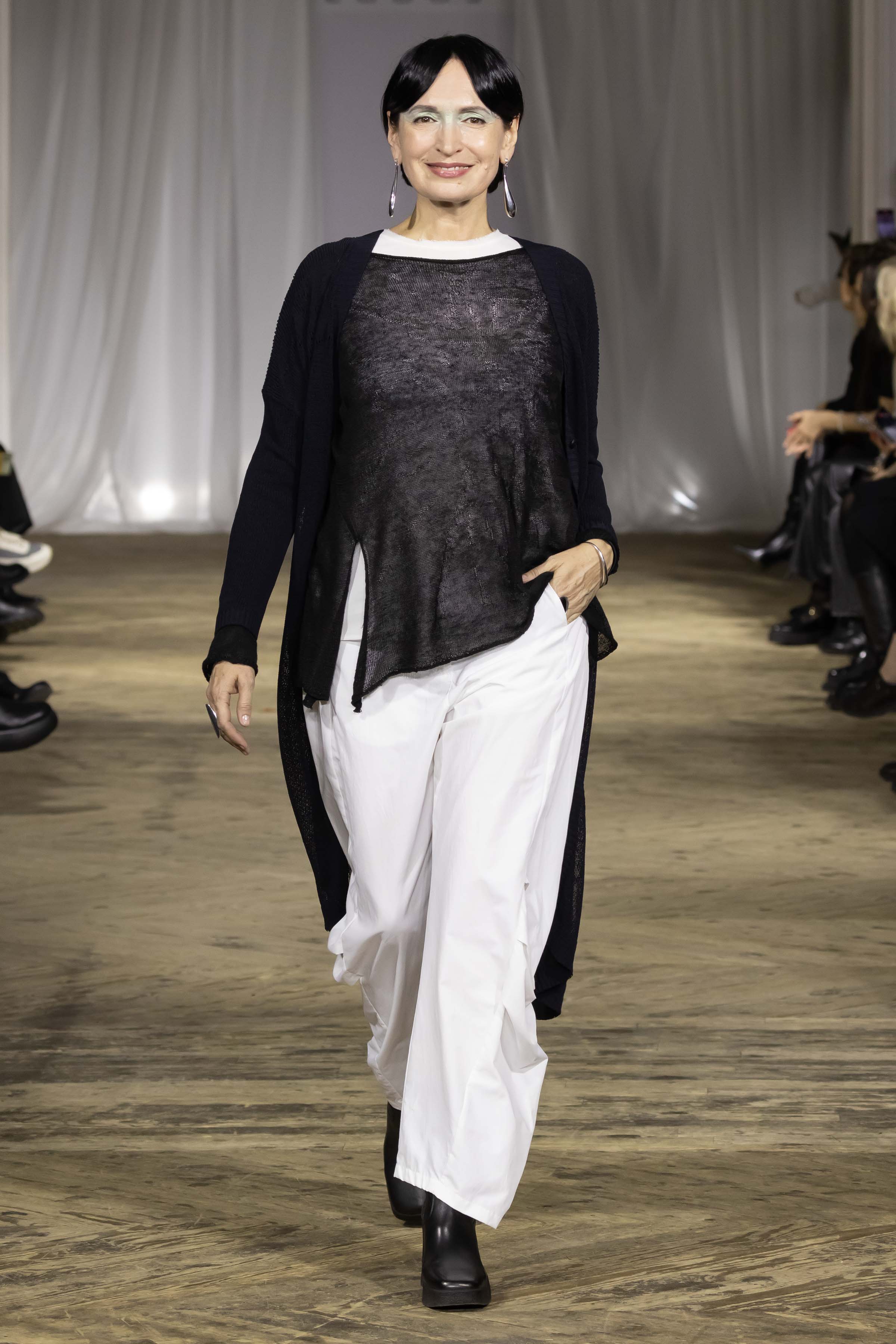 Джемпер Лён  от Lesel (Лесель)! Заказывайте по ✆ 8 (800) 777 02 37