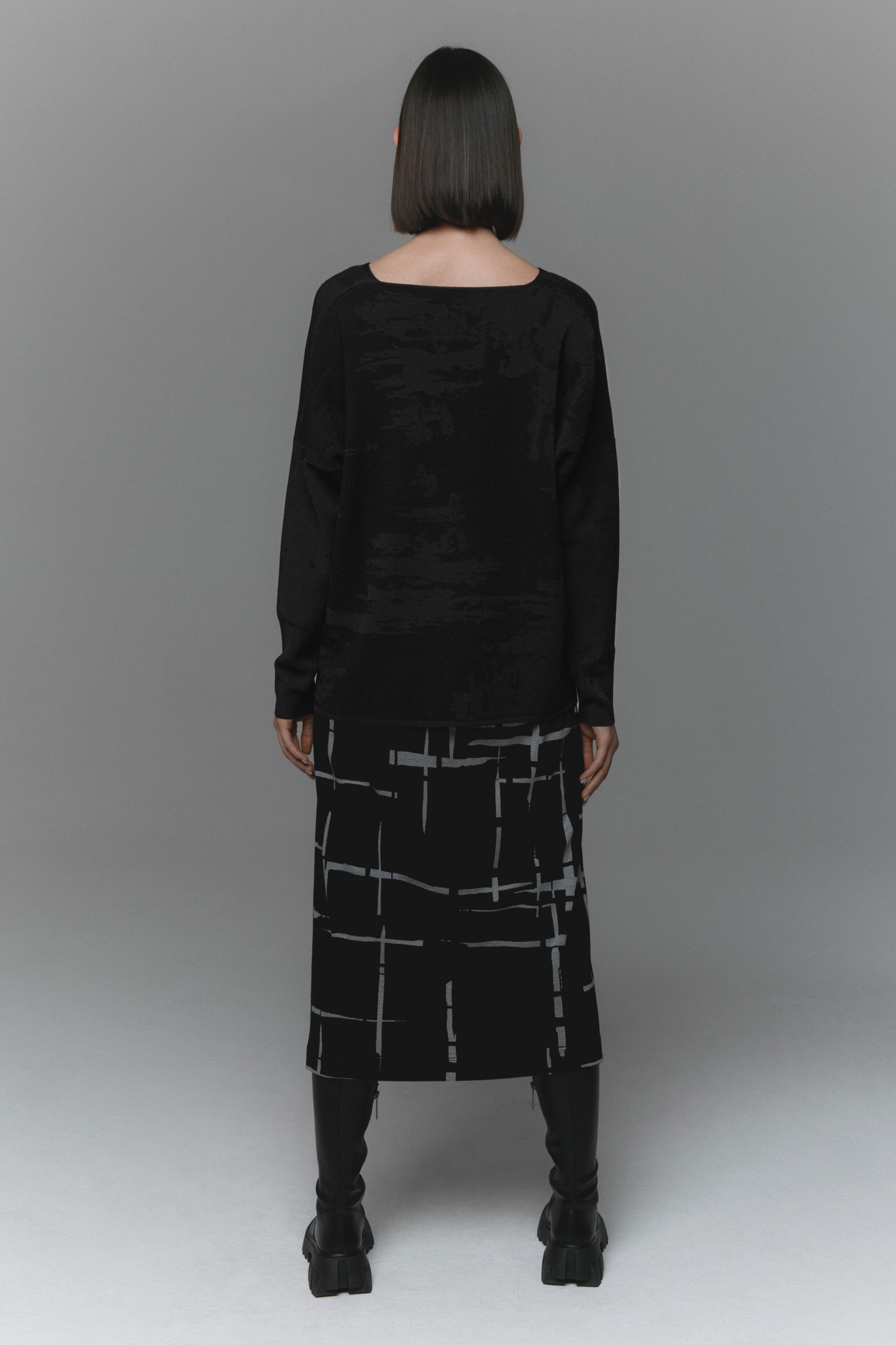 Юбка прямая, джерси Штрихи 00 Черный (noir) от Lesel (Лесель)! Заказывайте по ✆ 8 (800) 777 02 37