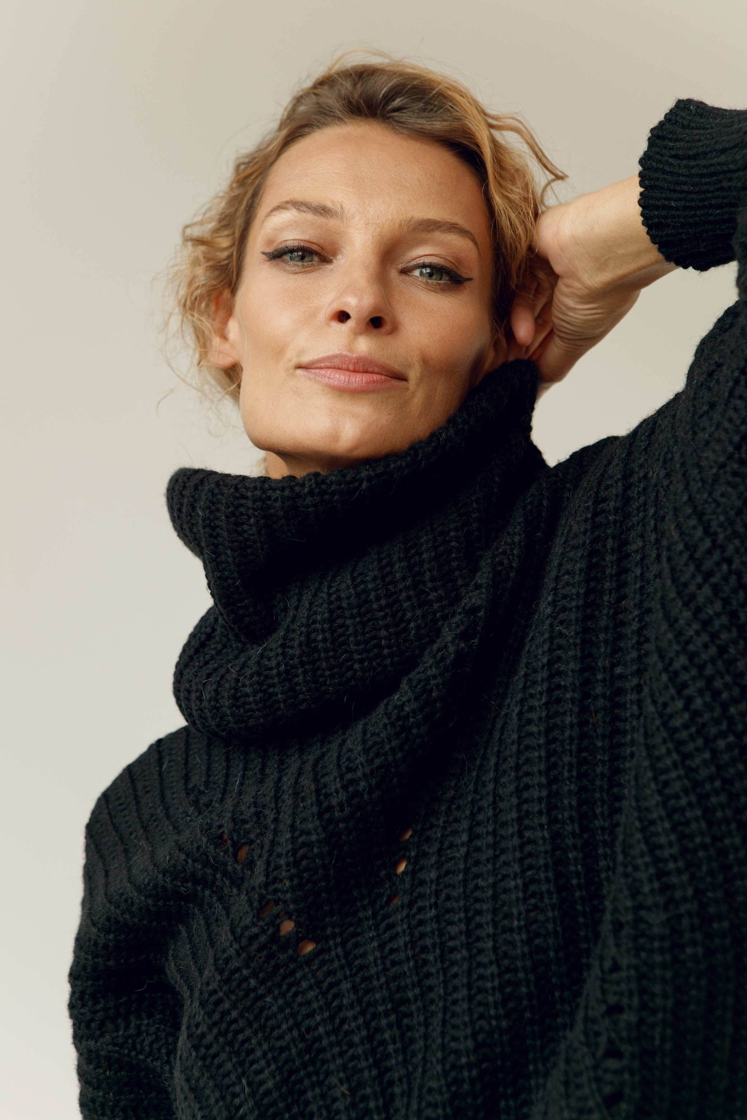 Снуд  Полуфанг Нежный   00 Черный (noir) от Lesel (Лесель)! Заказывайте по ✆ 8 (800) 777 02 37