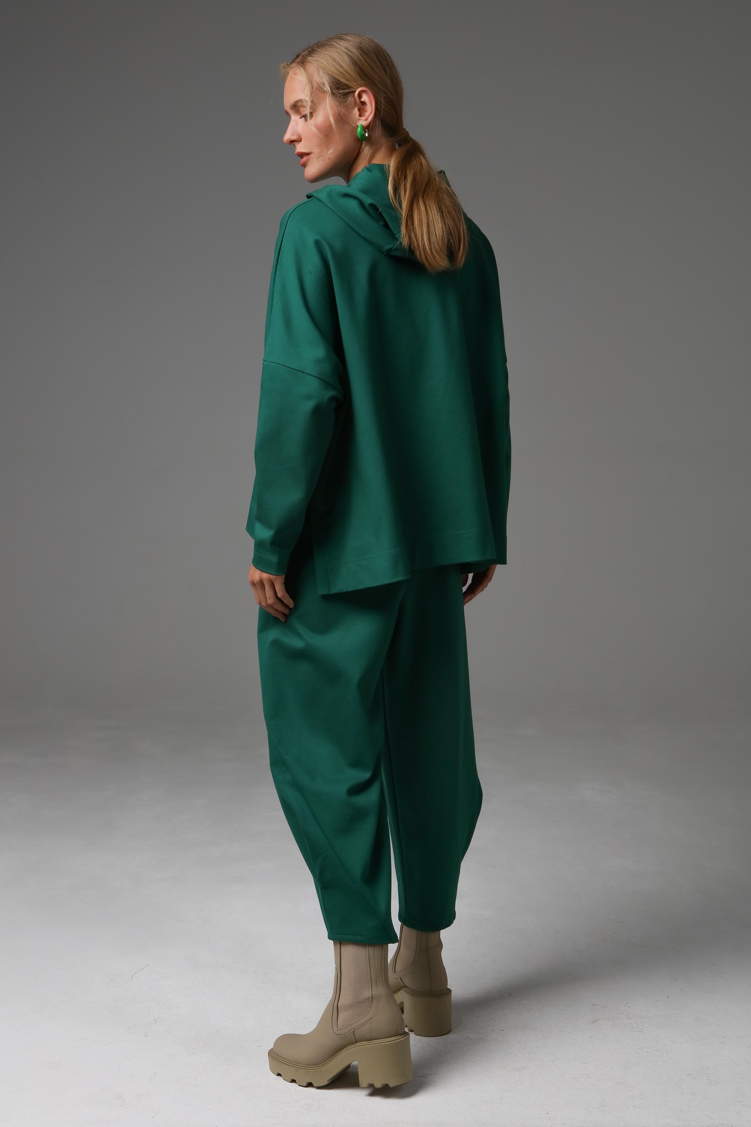 Брюки ромб укороченные, джерси  от Lesel (Лесель)! Заказывайте по ✆ 8 (800) 777 02 37