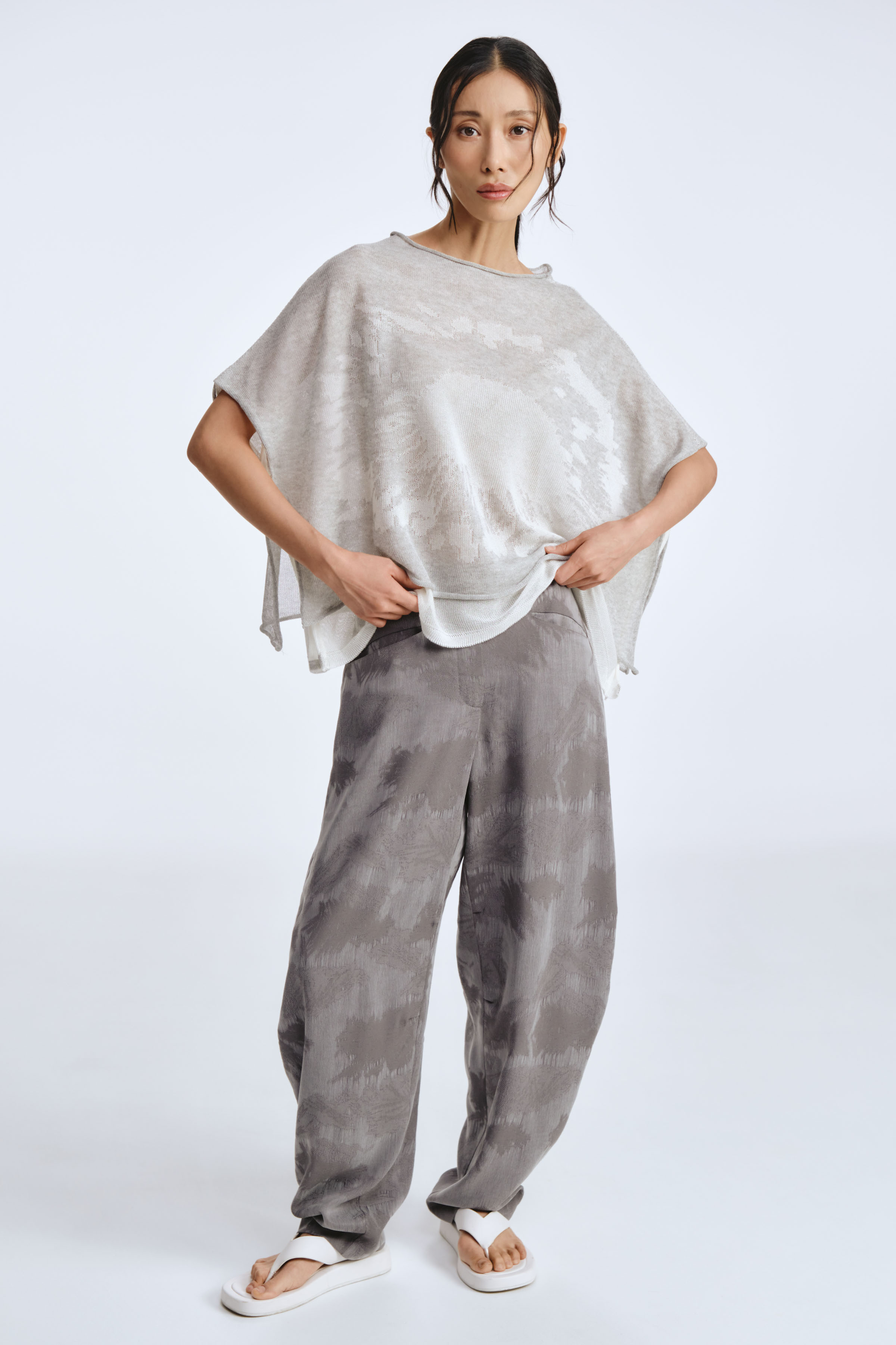 Брюки овал с защипами, жаккард  от Lesel (Лесель)! Заказывайте по ✆ 8 (800) 777 02 37