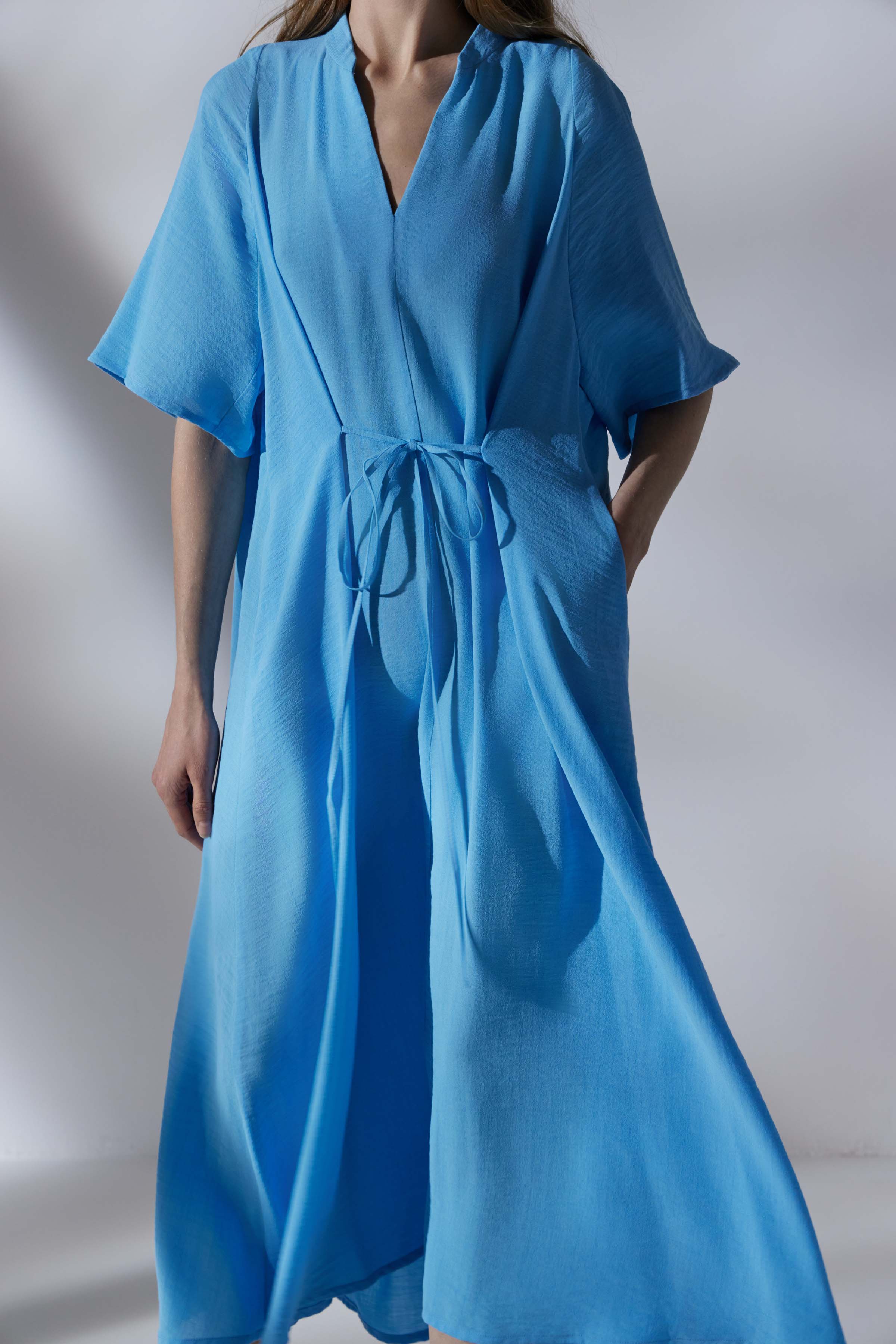 Платье Реглан, завязки, креп 35 Лазурь (azure) от Lesel (Лесель)! Заказывайте по ✆ 8 (800) 777 02 37