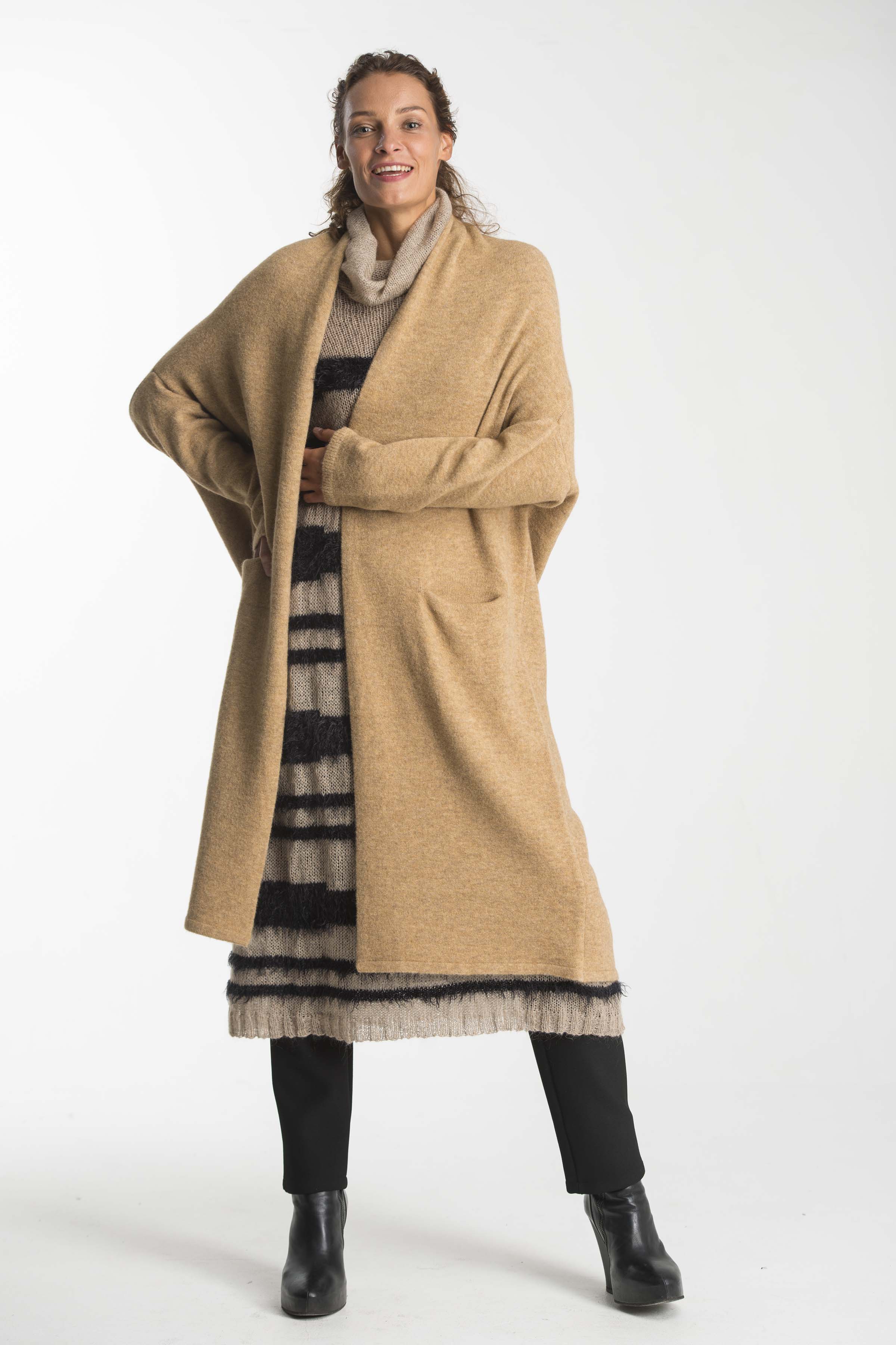 Кардиган длинный 04 Бежевый (beige) от Lesel (Лесель)! Заказывайте по ✆ 8 (800) 777 02 37