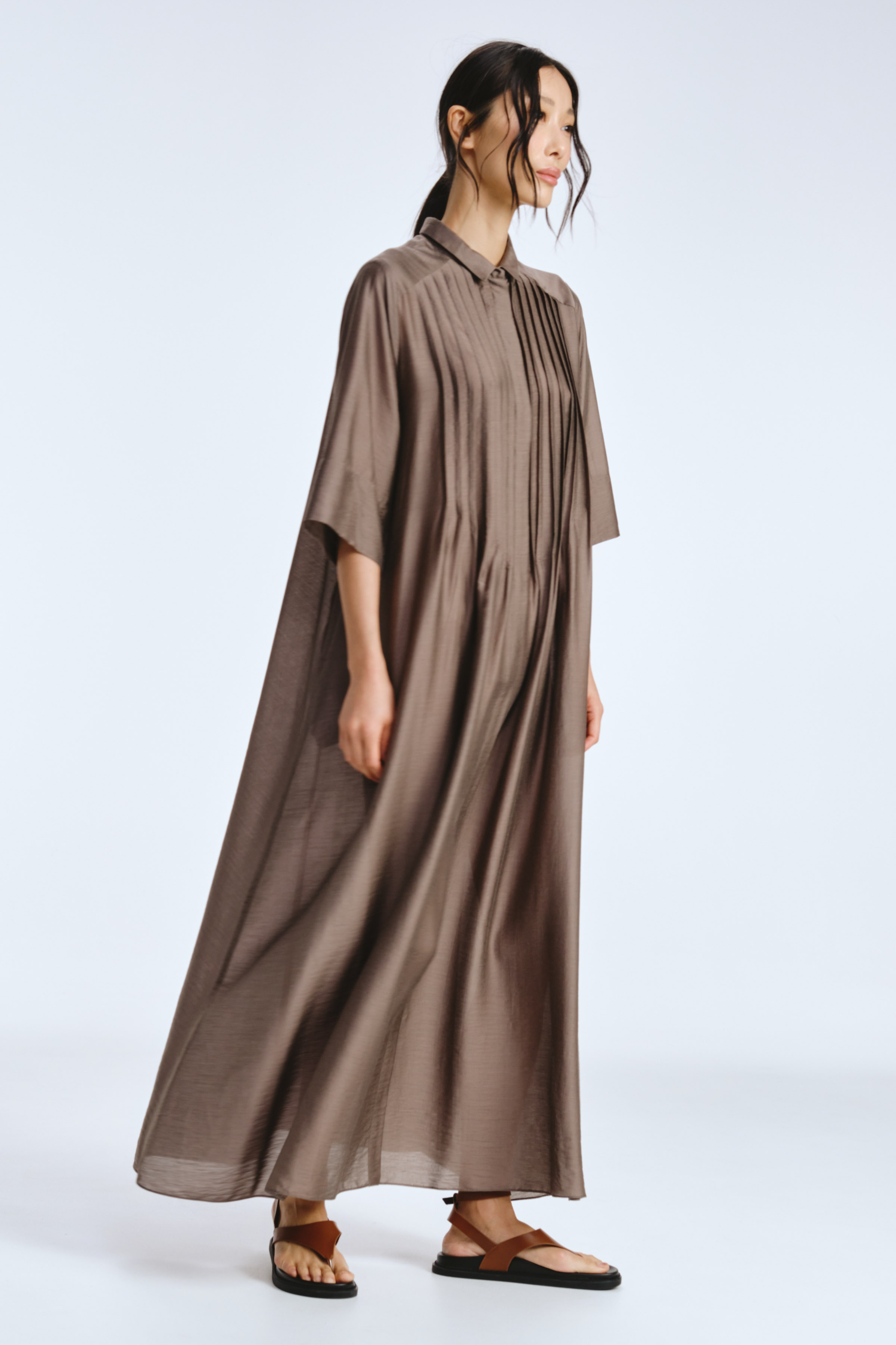 Платье рубашка с защипами