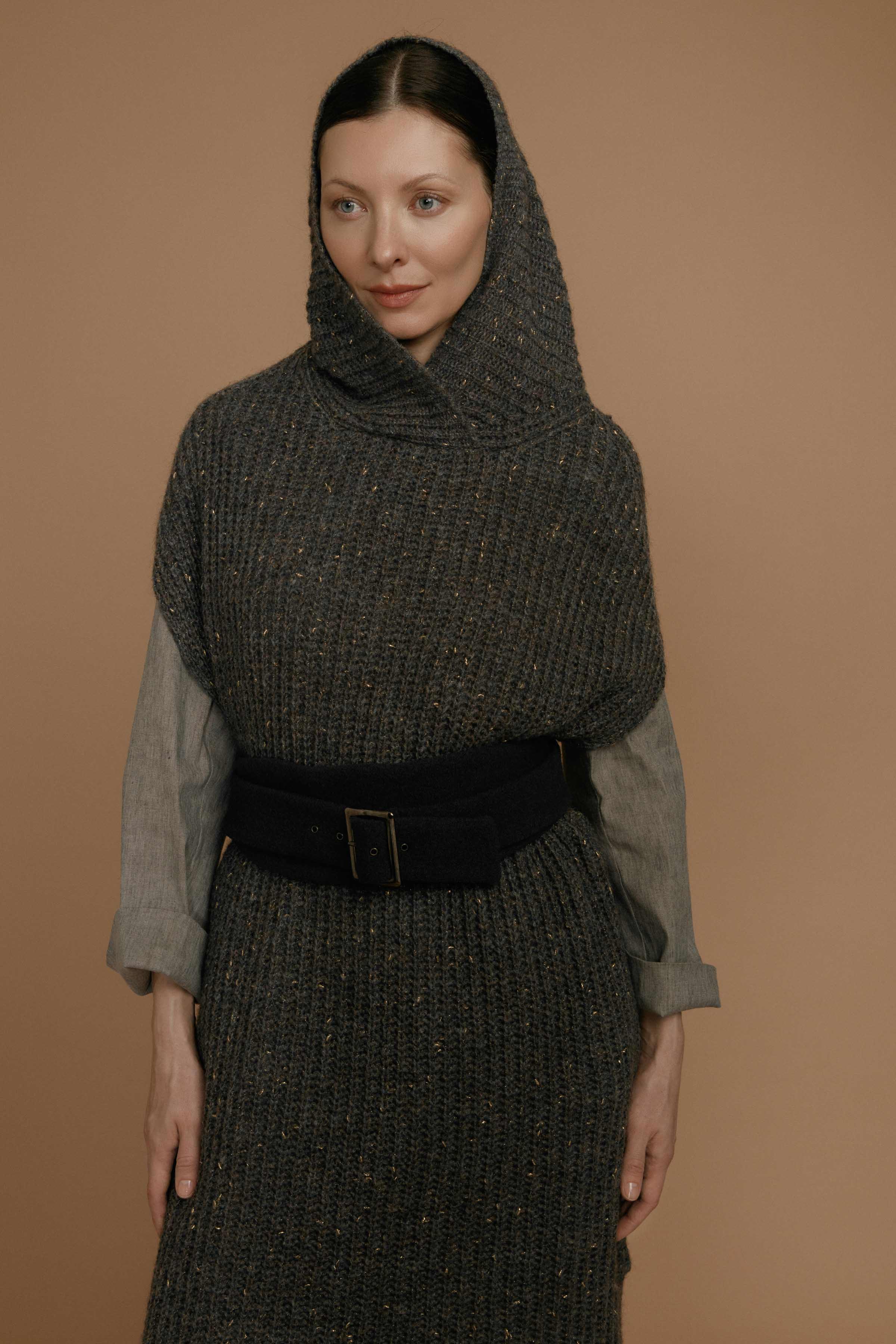 Туника с капюшоном  от Lesel (Лесель)! Заказывайте по ✆ 8 (800) 777 02 37