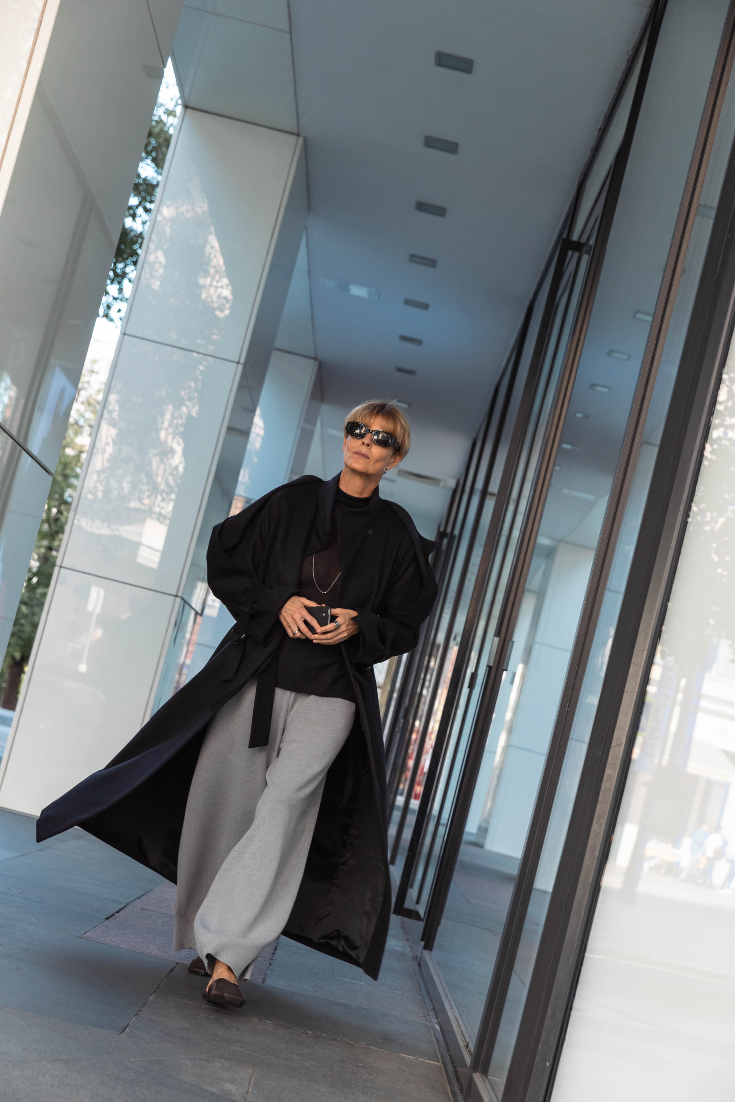 Брюки Овал однотон  от Lesel (Лесель)! Заказывайте по ✆ 8 (800) 777 02 37