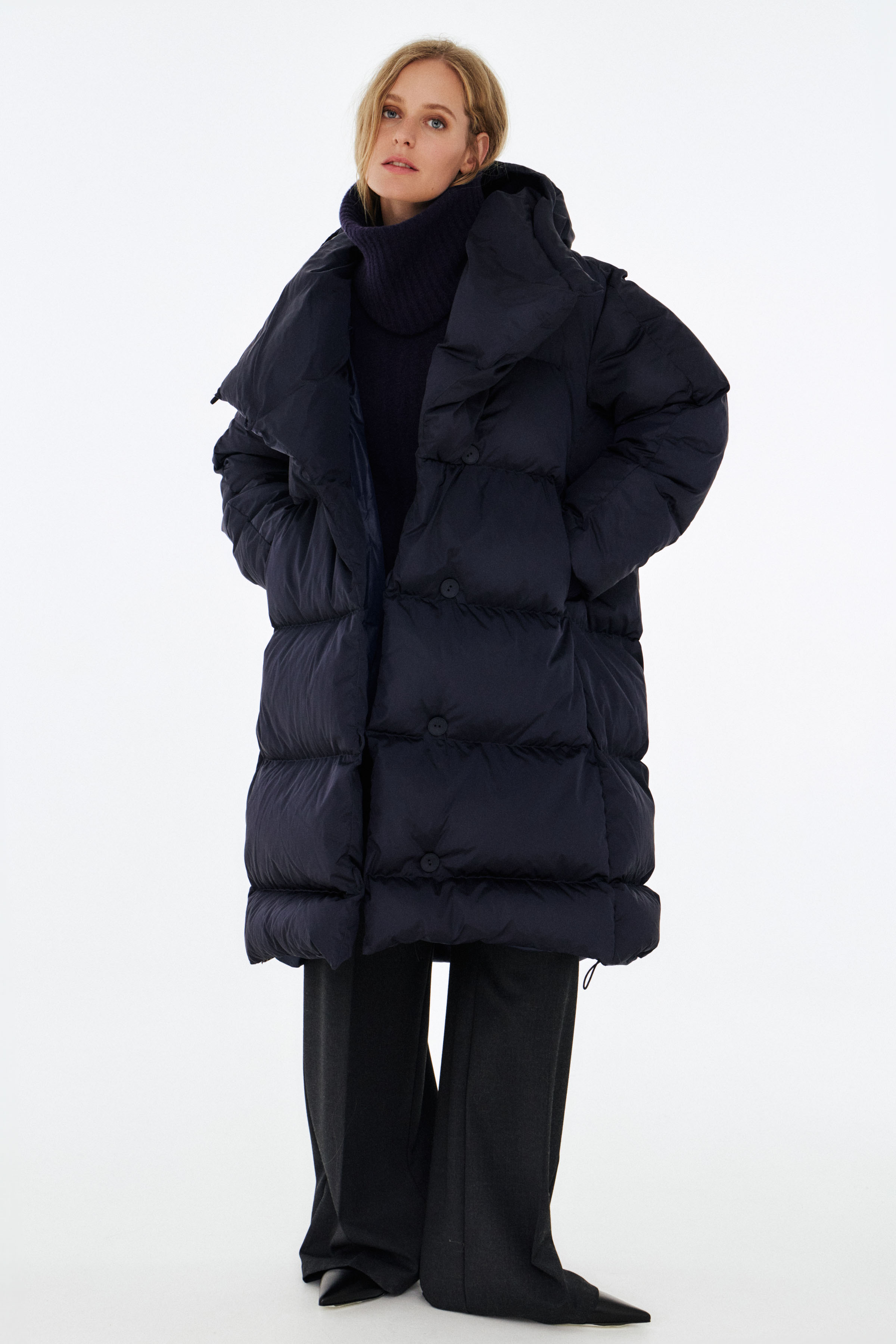 Пальто пуховое с навесными петлями 33 Ночь (nuit) от Lesel (Лесель)! Заказывайте по ✆ 8 (800) 777 02 37