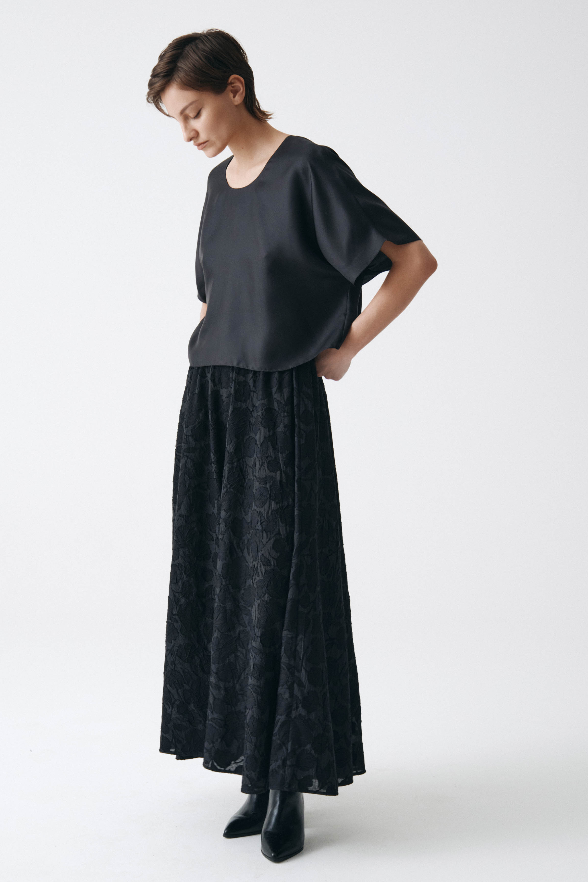 Блуза топ база шелковый  от Lesel (Лесель)! Заказывайте по ✆ 8 (800) 777 02 37