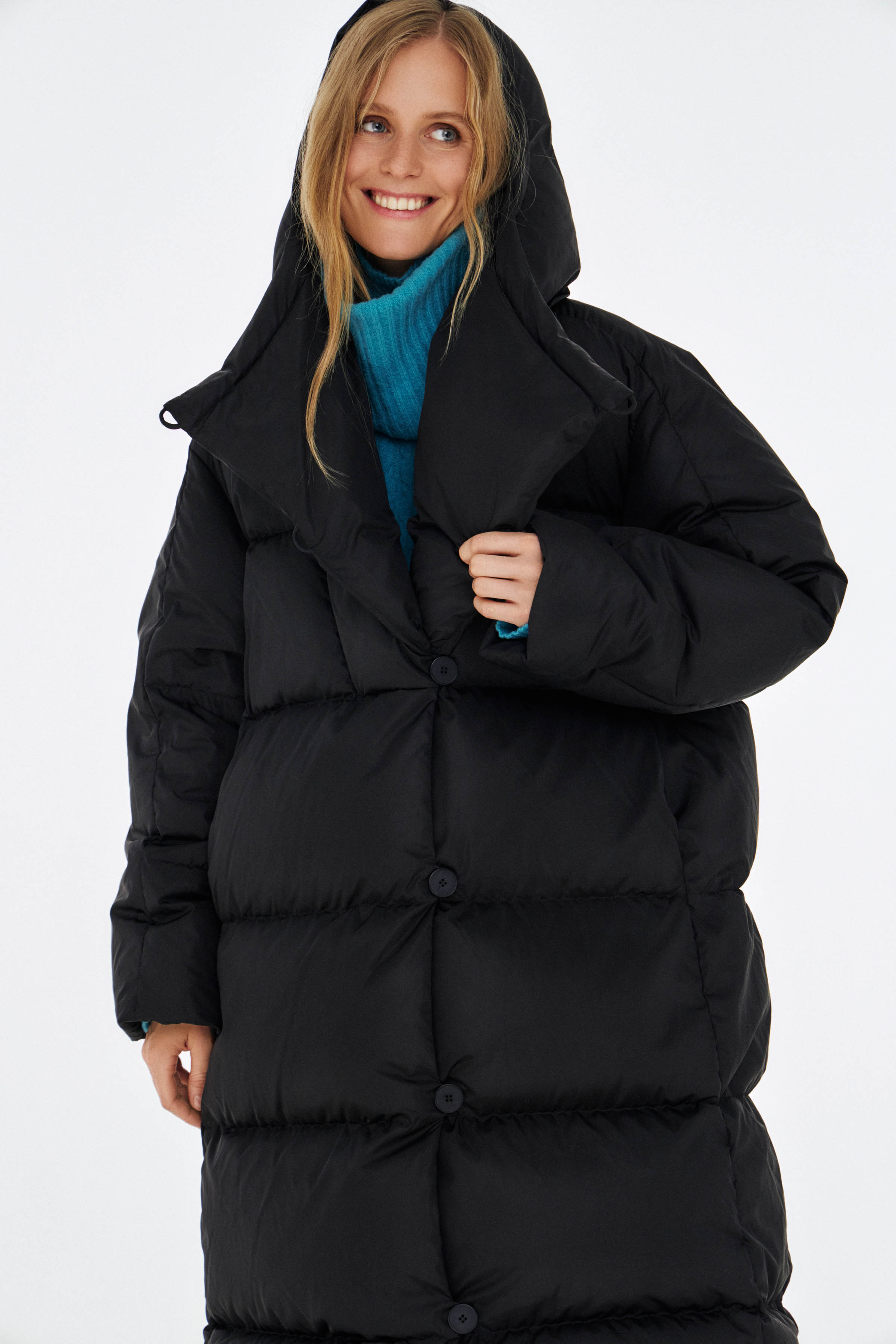 Пальто пуховое с навесными петлями 00 Черный (noir) от Lesel (Лесель)! Заказывайте по ✆ 8 (800) 777 02 37