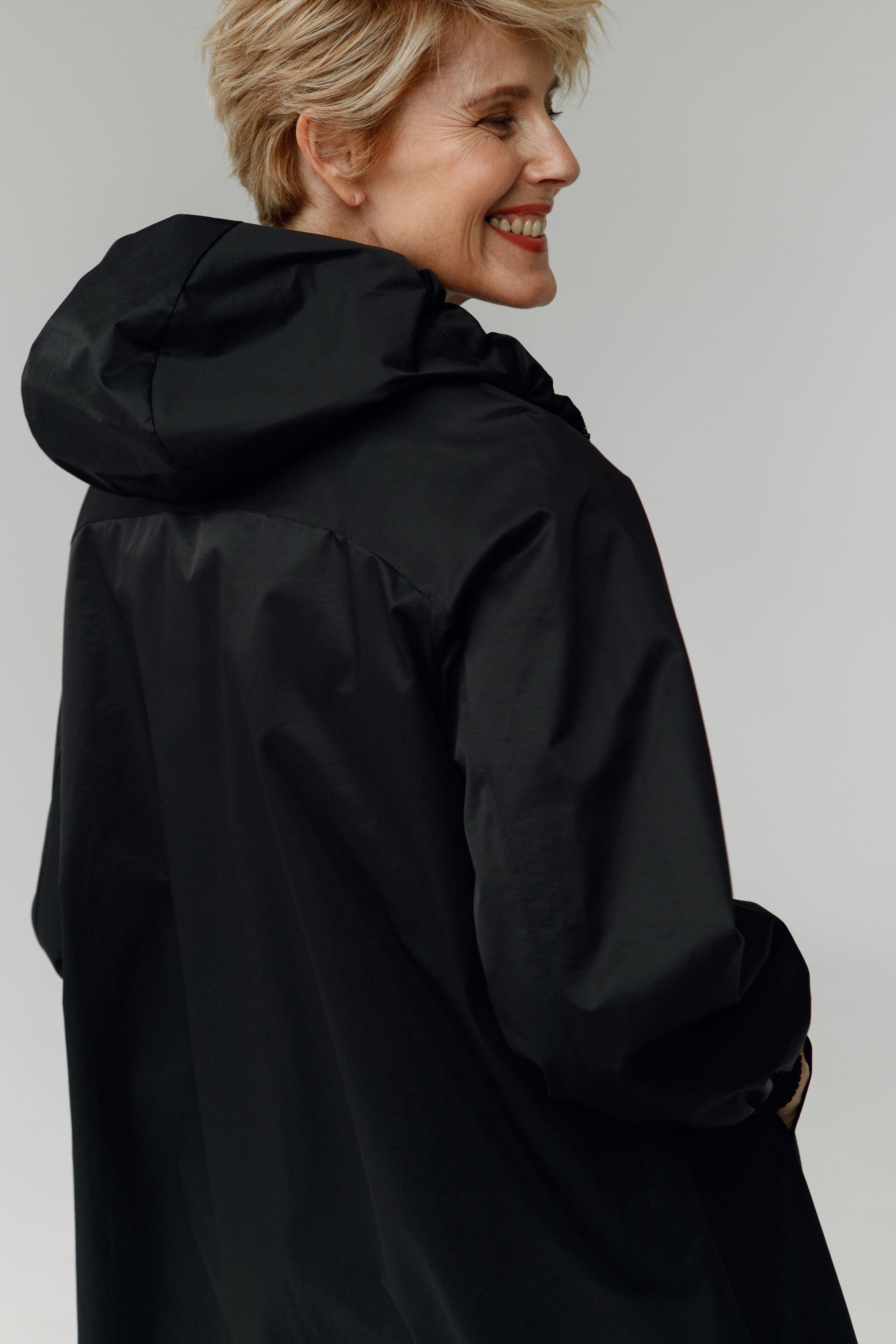 Платье С капюшоном, Аутдор 00 Черный (noir) от Lesel (Лесель)! Заказывайте по ✆ 8 (800) 777 02 37