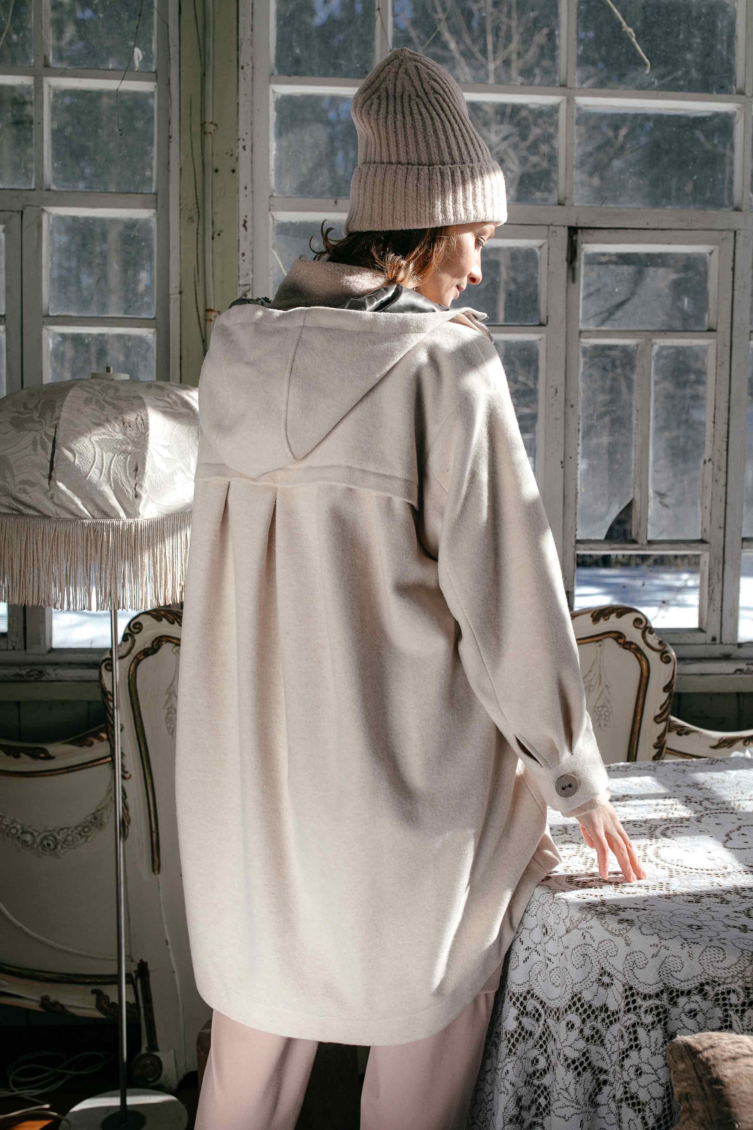 Пальто Рубашка с капюшоном светлое 06 Суфле (souffle) от Lesel (Лесель)! Заказывайте по ✆ 8 (800) 777 02 37