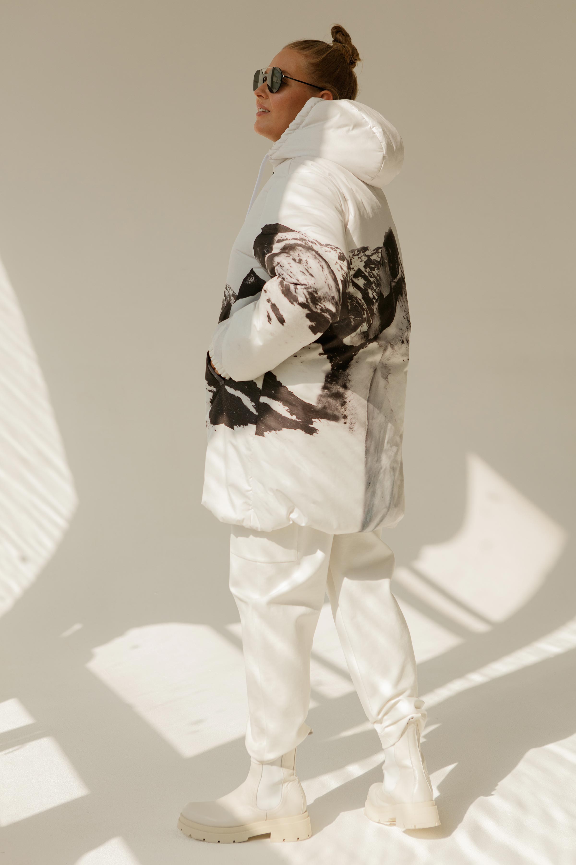 Куртка Средняя с капюшоном Горы 05 Белый (blanc) от Lesel (Лесель)! Заказывайте по ✆ 8 (800) 777 02 37